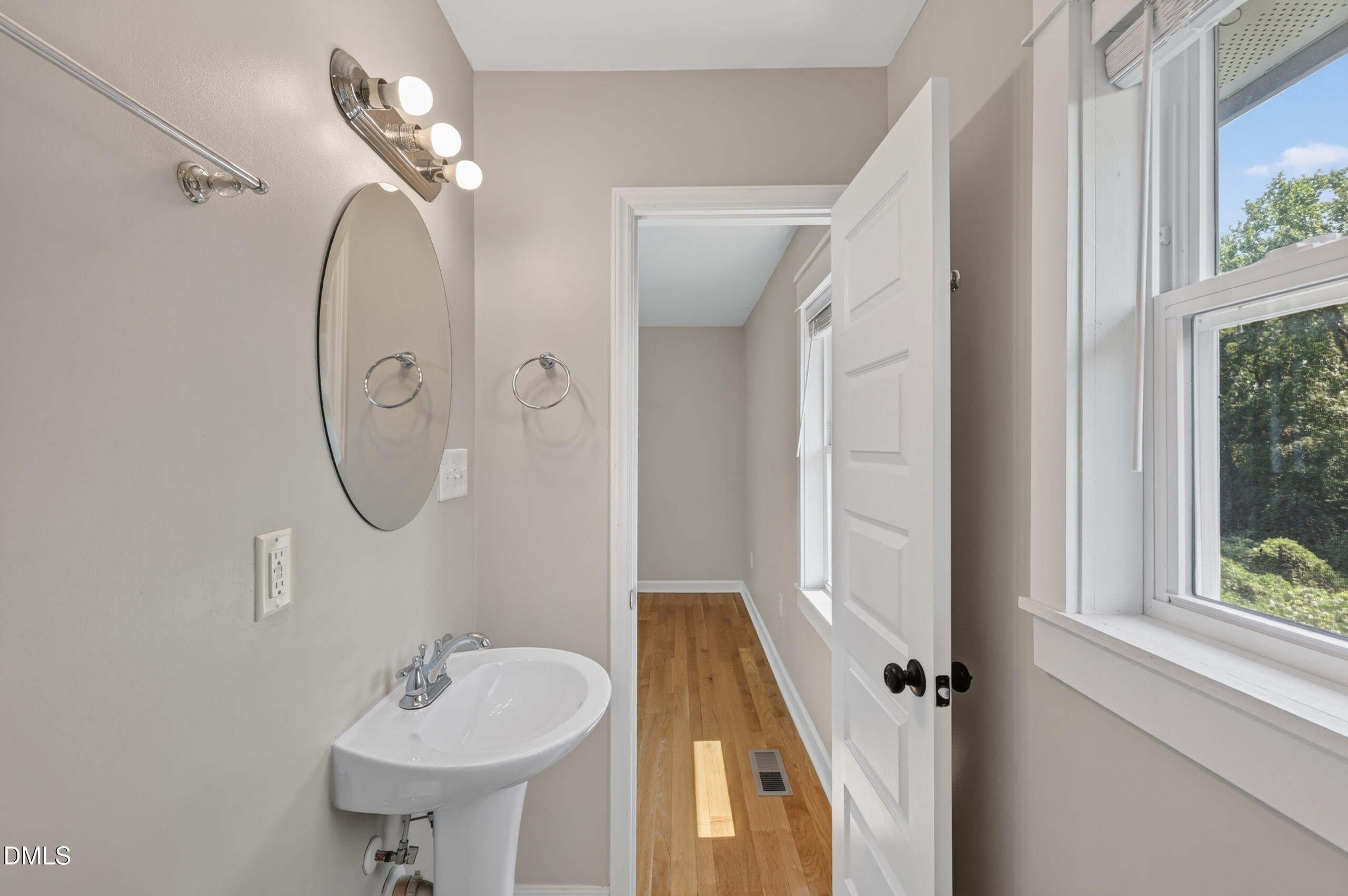 103 Chestnut Street Property Photo 32