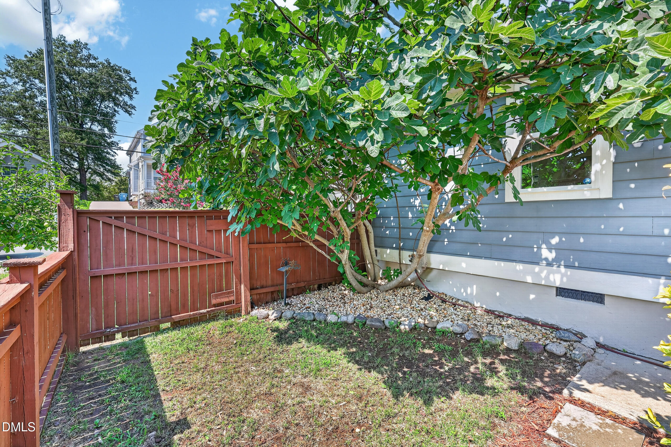 103 Chestnut Street Property Photo 47
