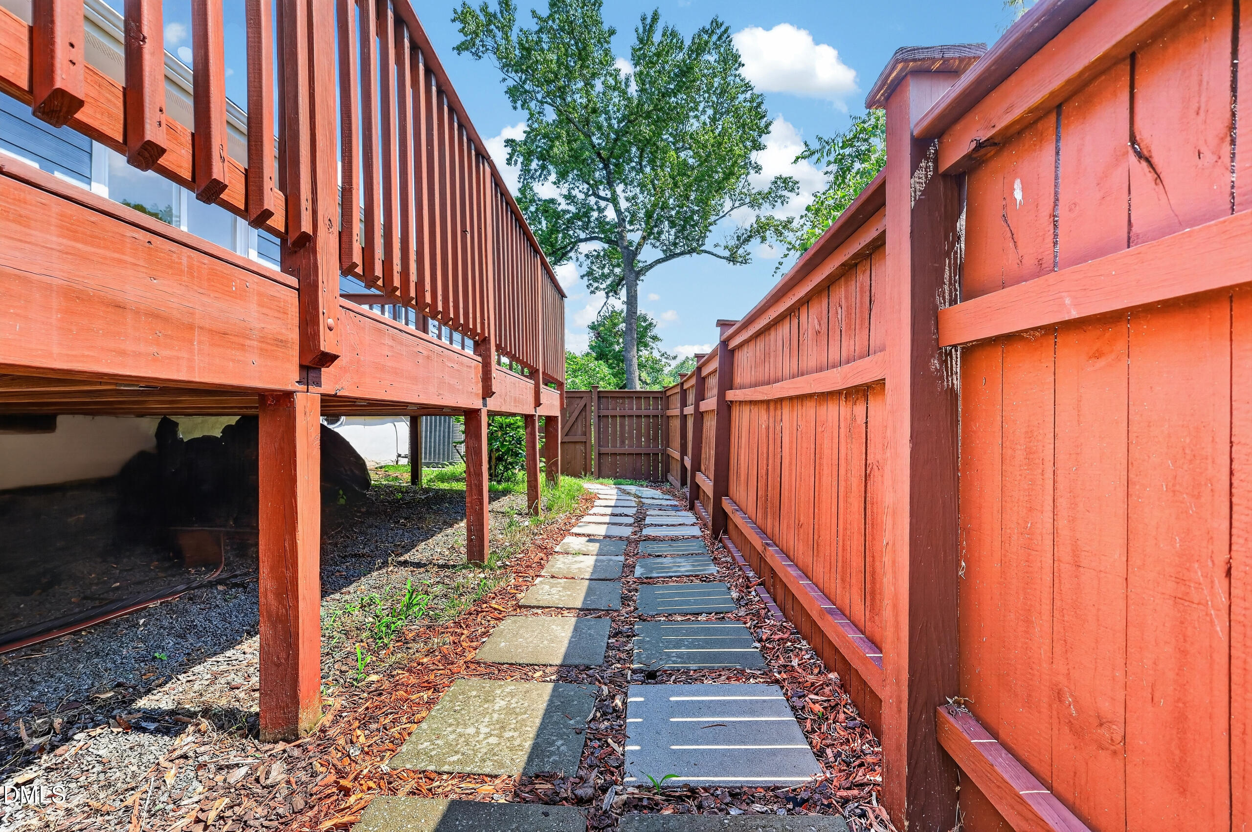 103 Chestnut Street Property Photo 49