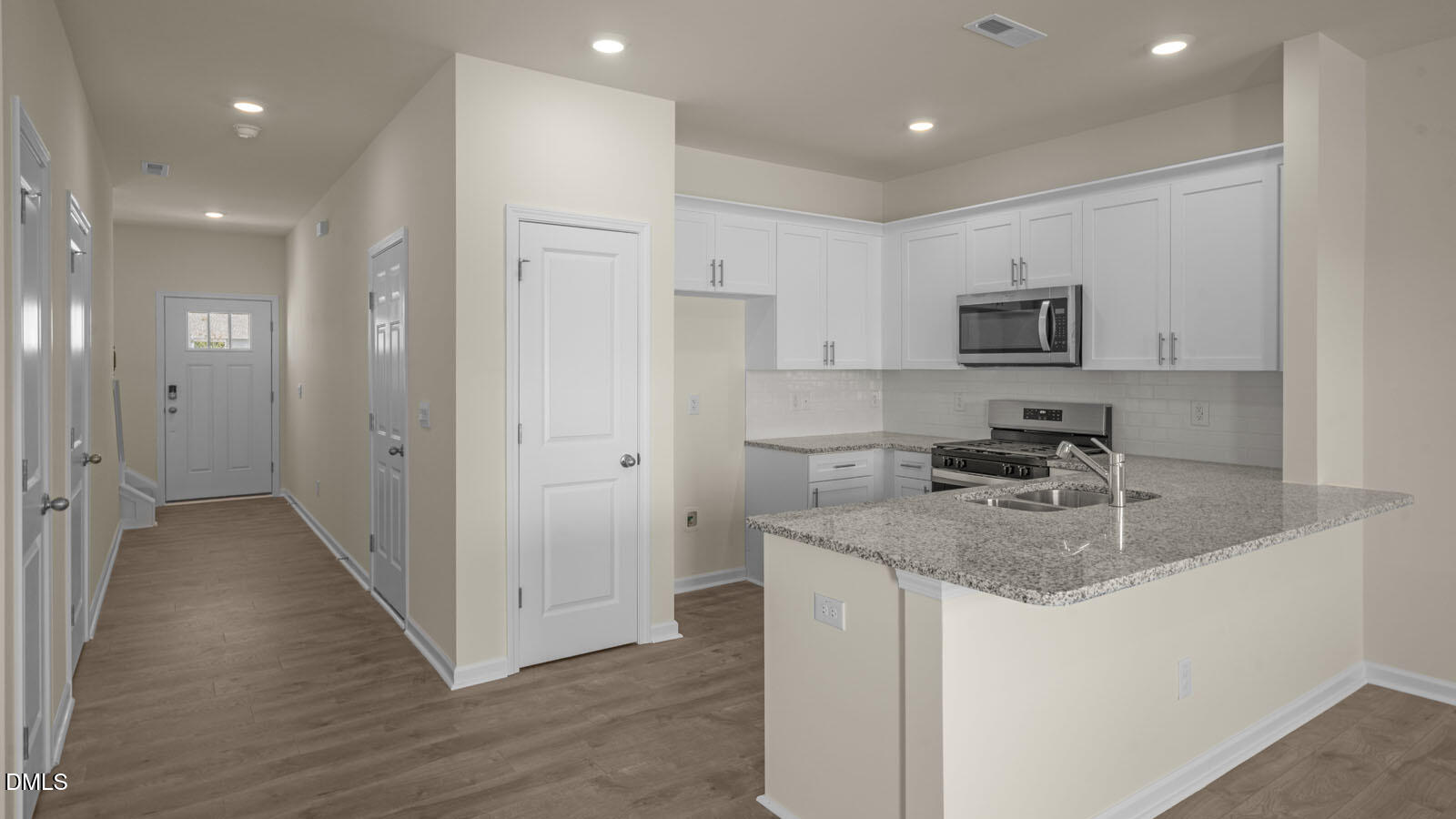 377 Freestall Drive Property Photo 4
