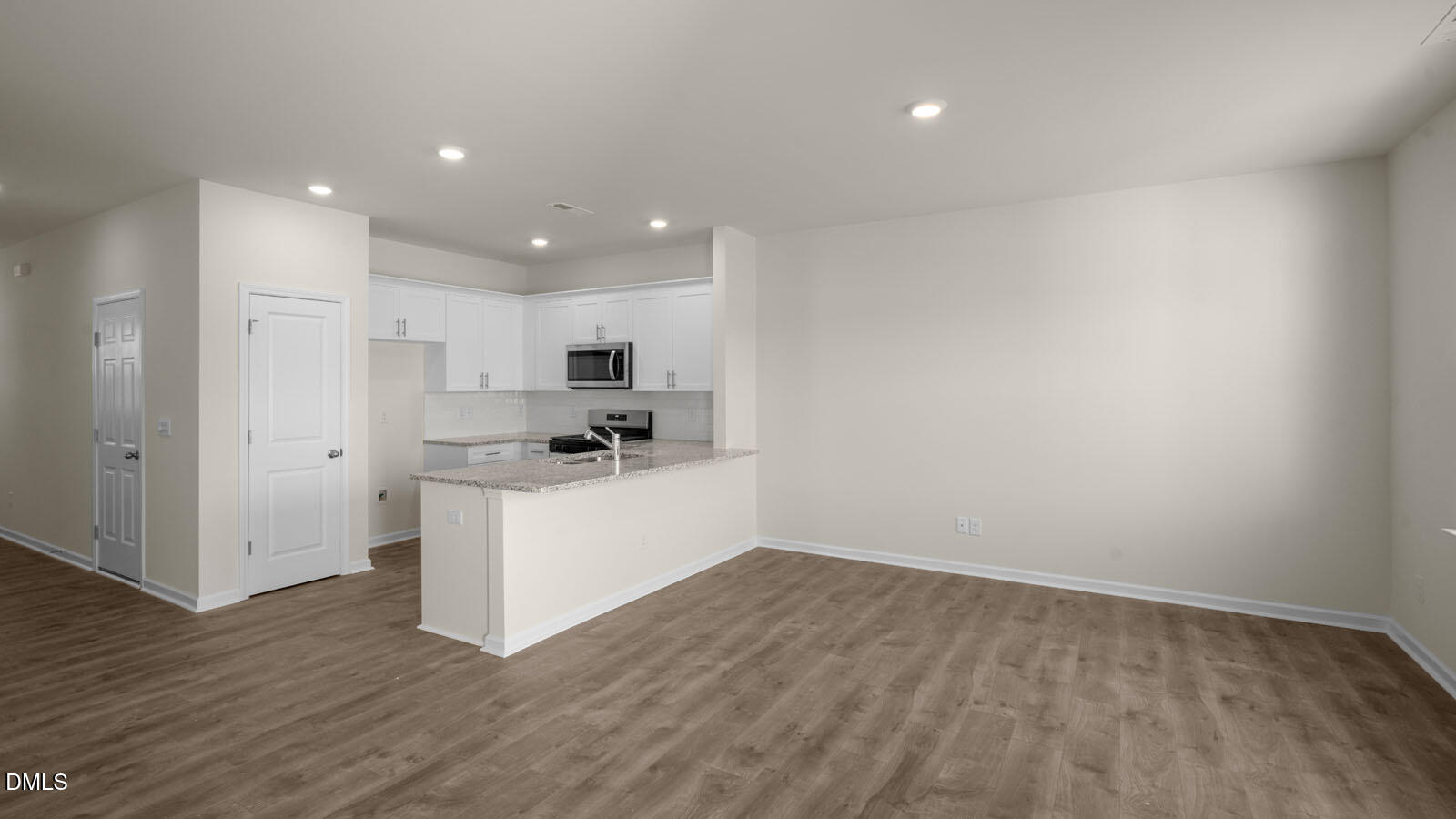 377 Freestall Drive Property Photo 14