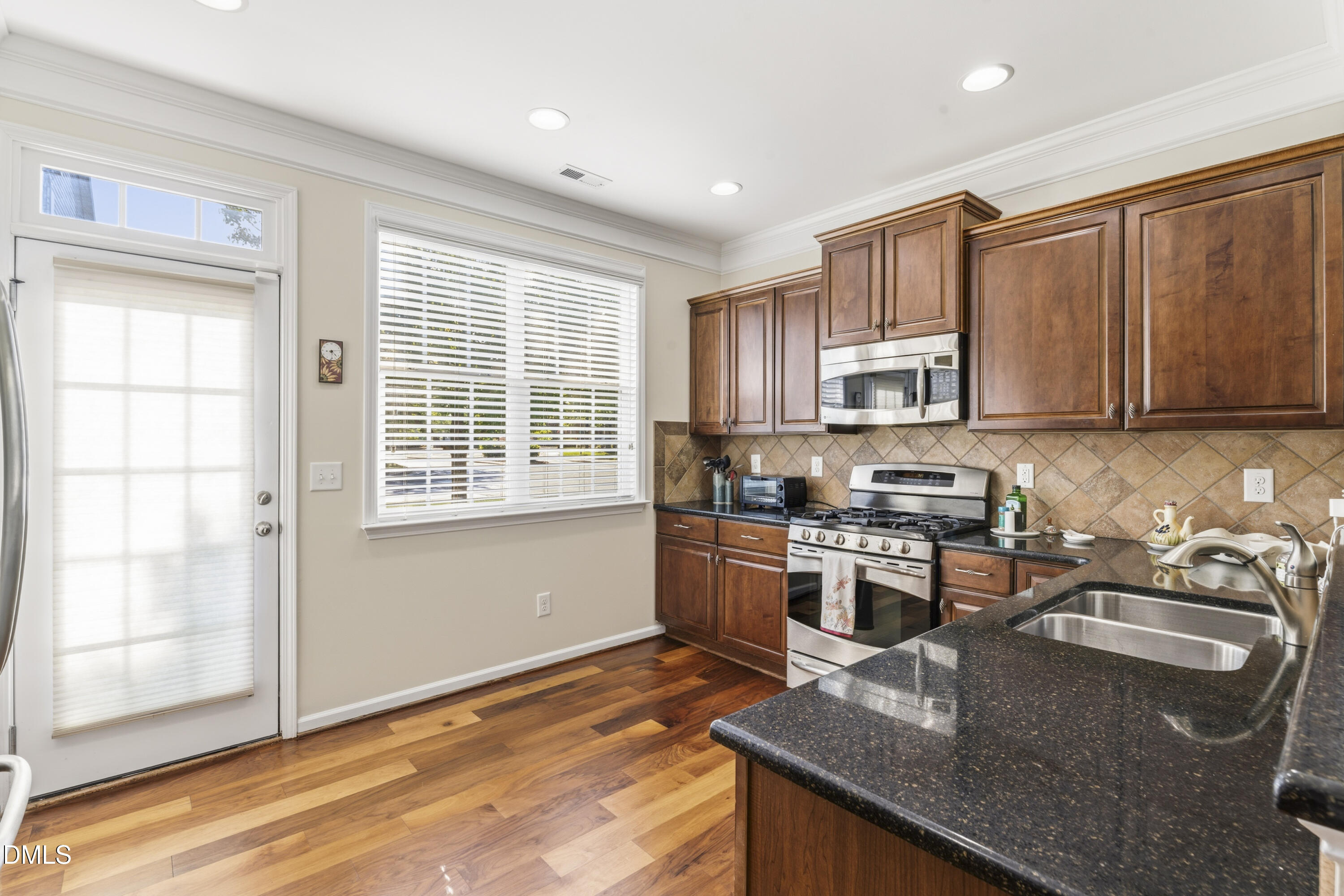 10100 Barnhart Way Property Photo 11