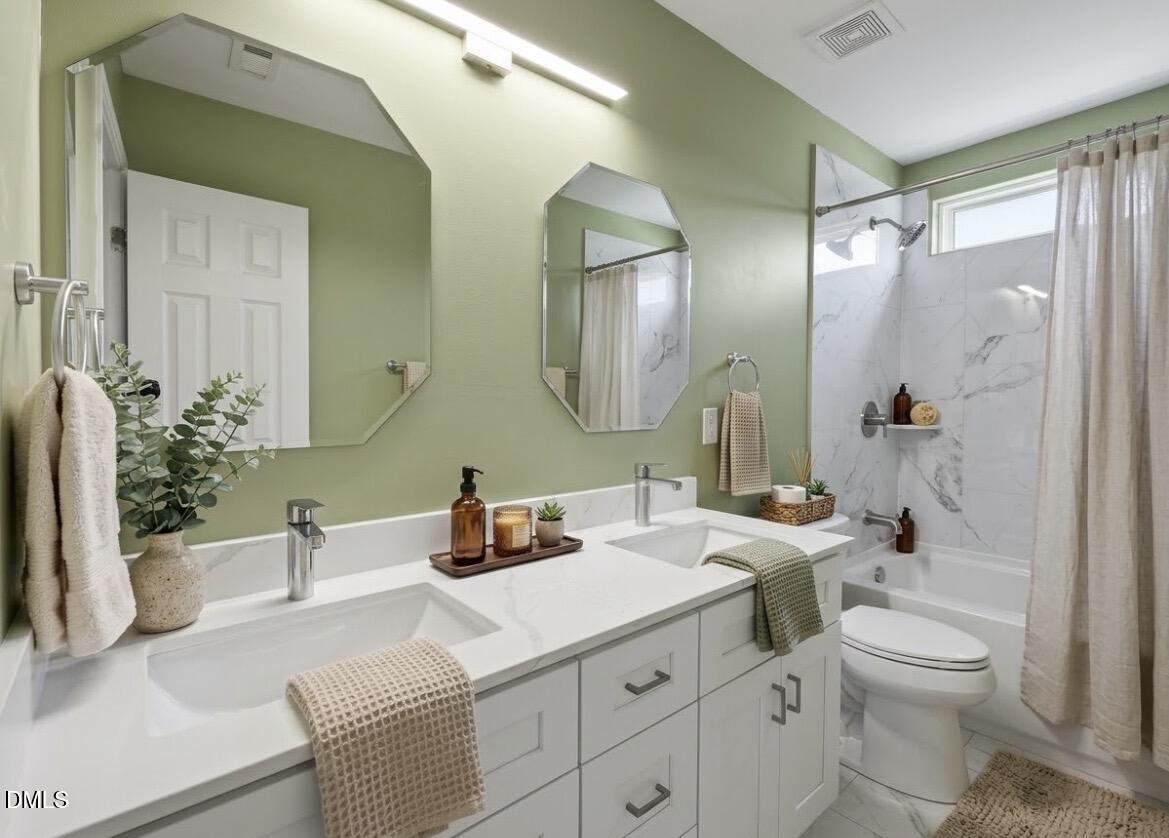 1121 Crendall Way Property Photo 29