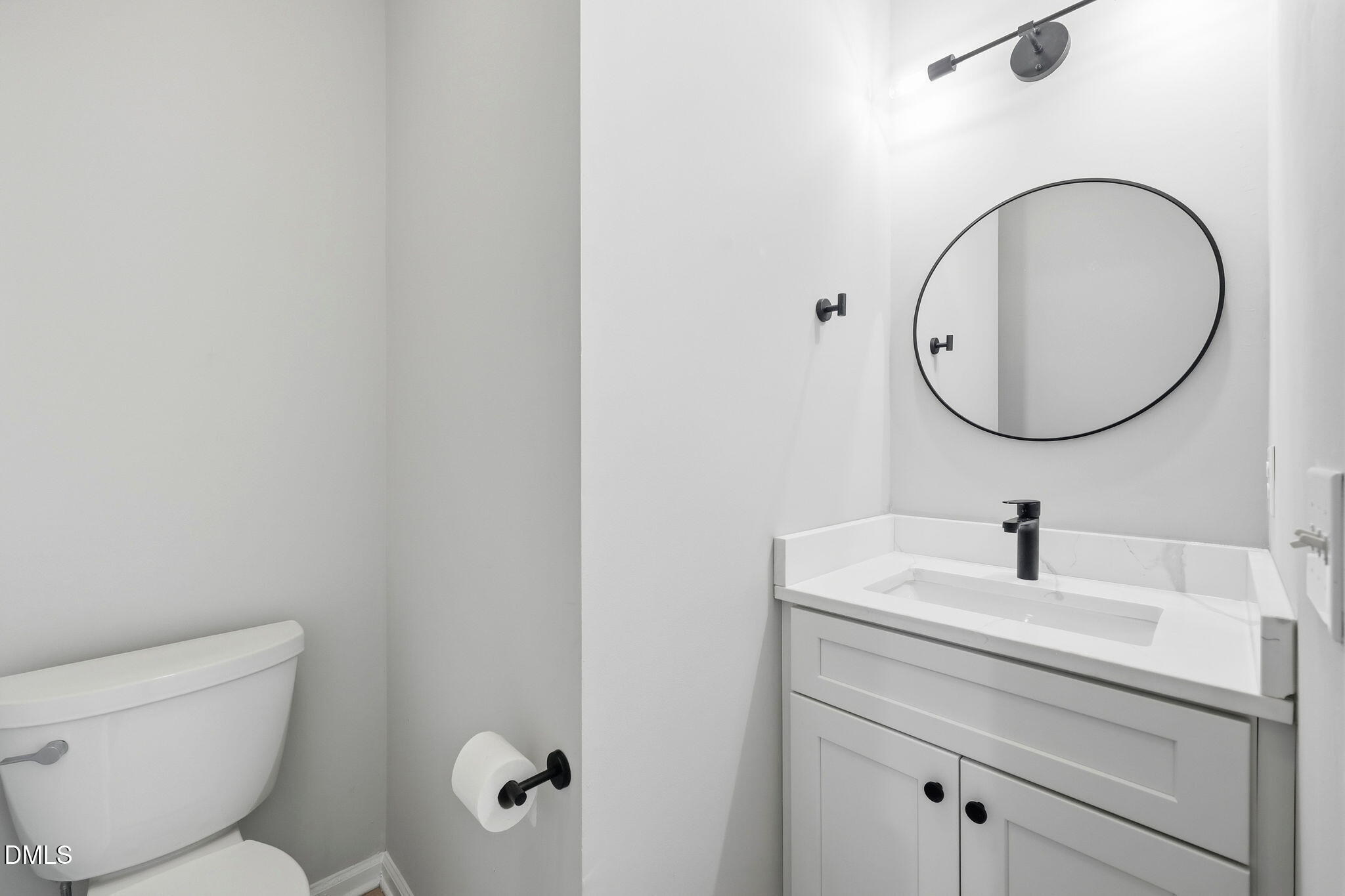 1121 Crendall Way Property Photo 36