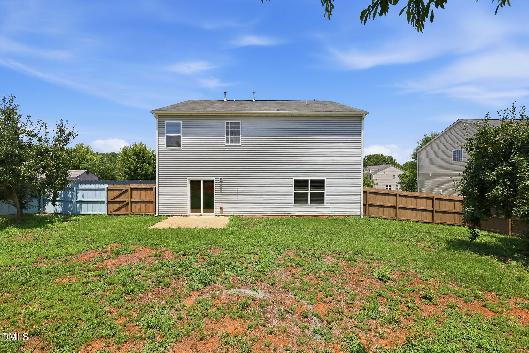 1121 Crendall Way Property Photo 41