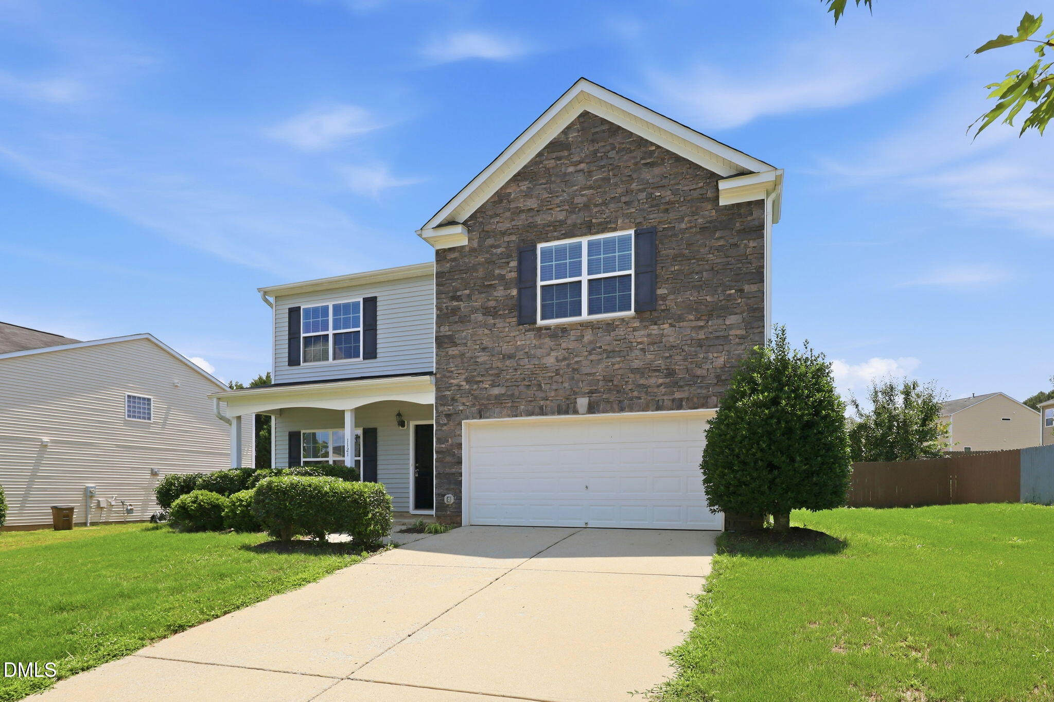 1121 Crendall Way Property Photo 47