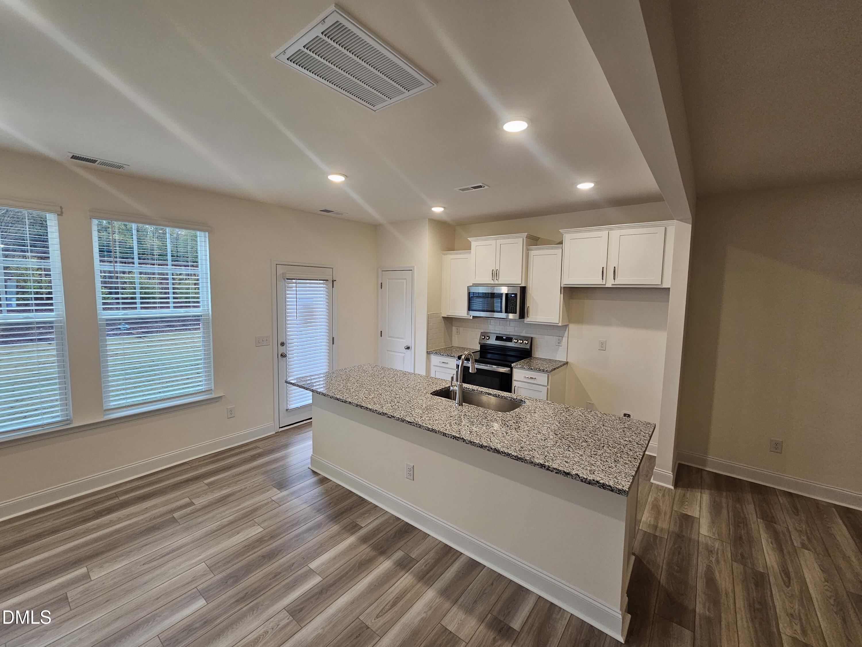 48 Bloodroot Street Property Photo 5