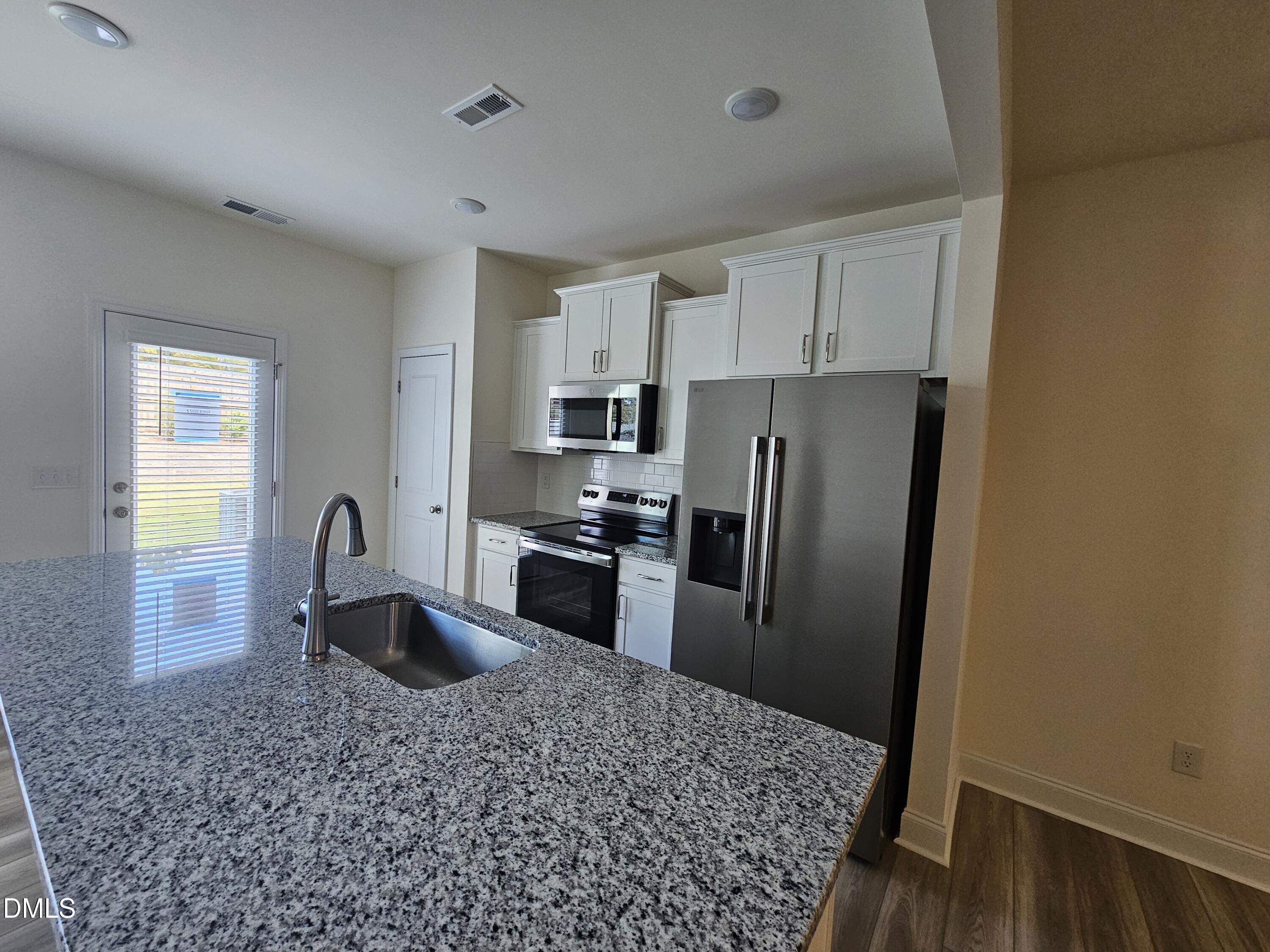 48 Bloodroot Street Property Photo 8
