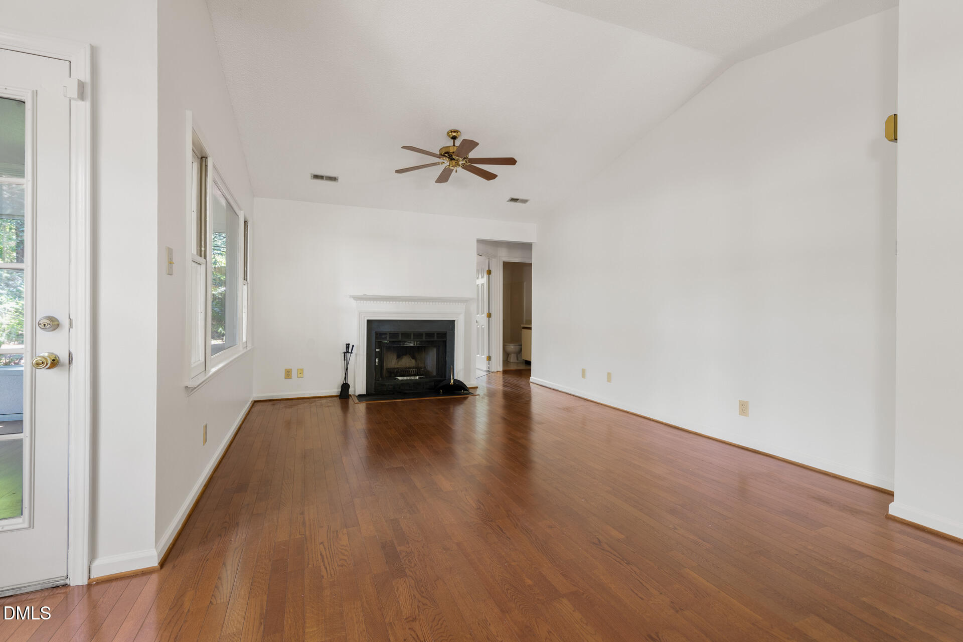 101 Standish Drive Property Photo 6