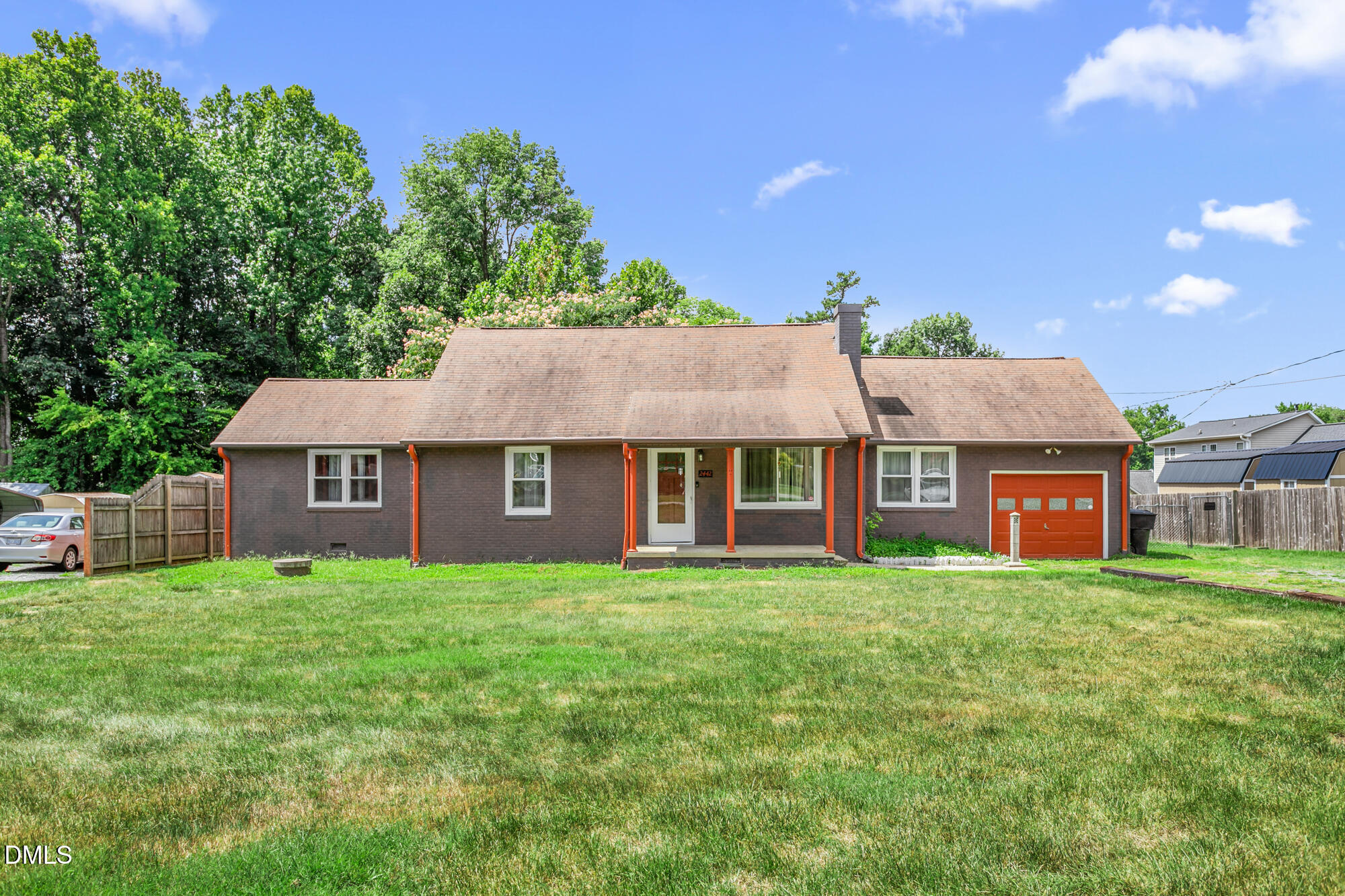 2442 Hoskins Road Property Photo 1
