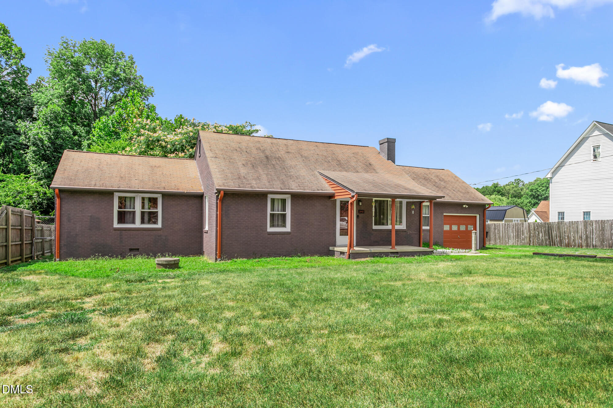 2442 Hoskins Road Property Photo 3