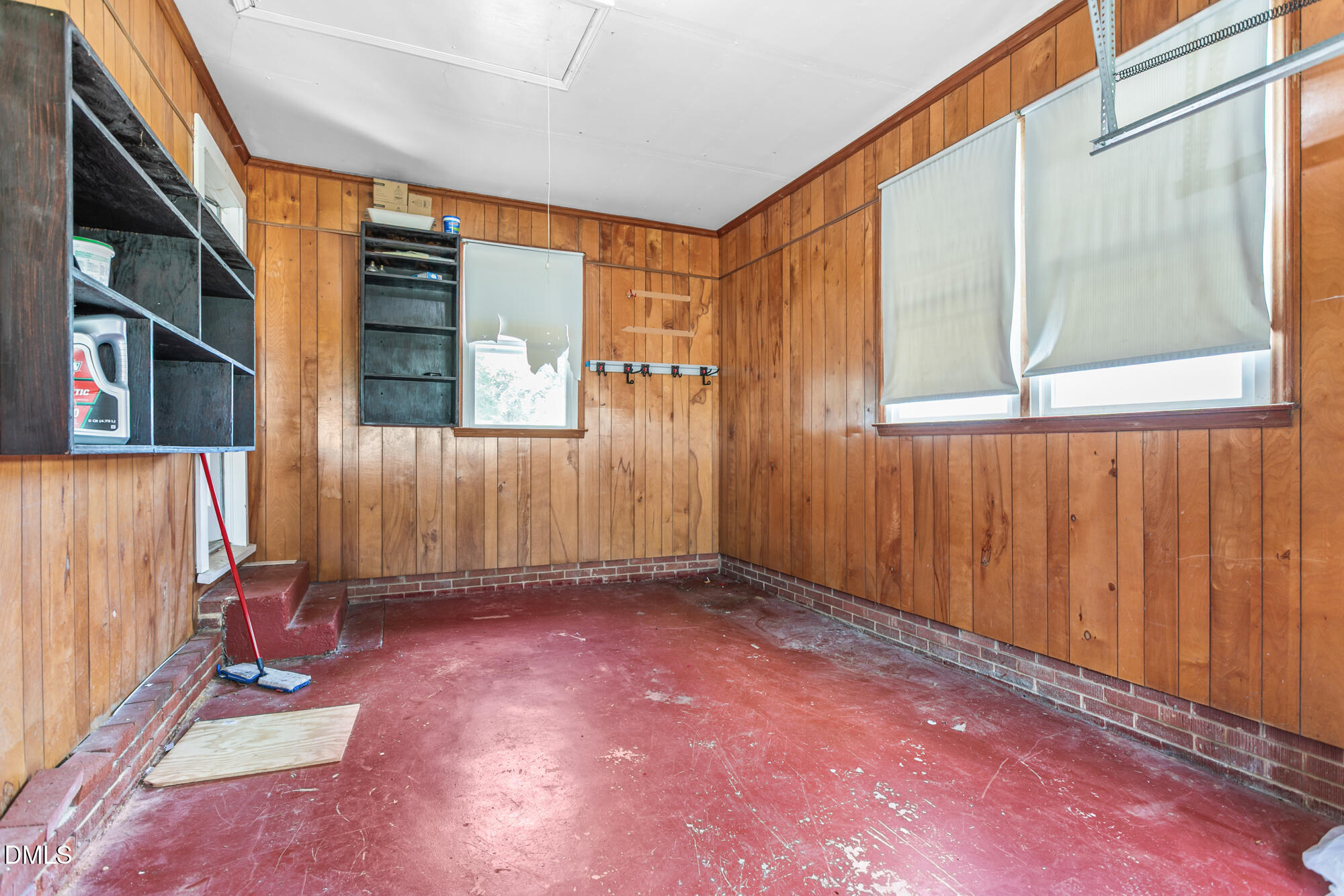 2442 Hoskins Road Property Photo 25