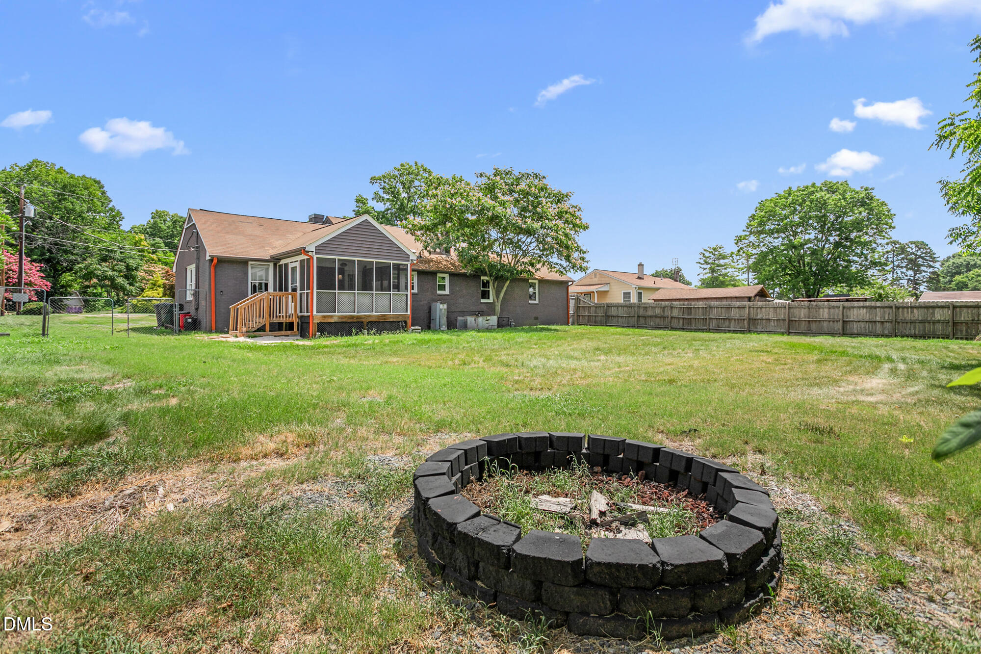 2442 Hoskins Road Property Photo 28