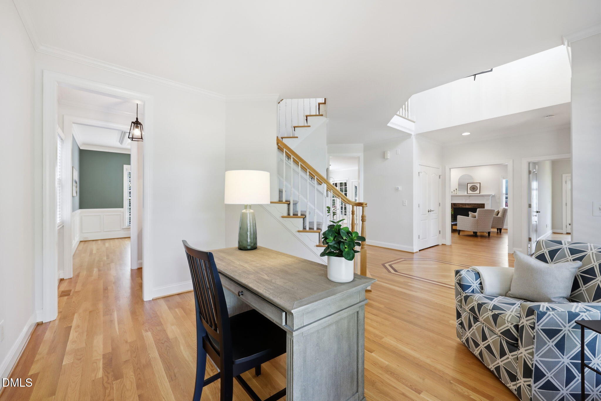 215 Lansbrooke Lane Property Photo 8