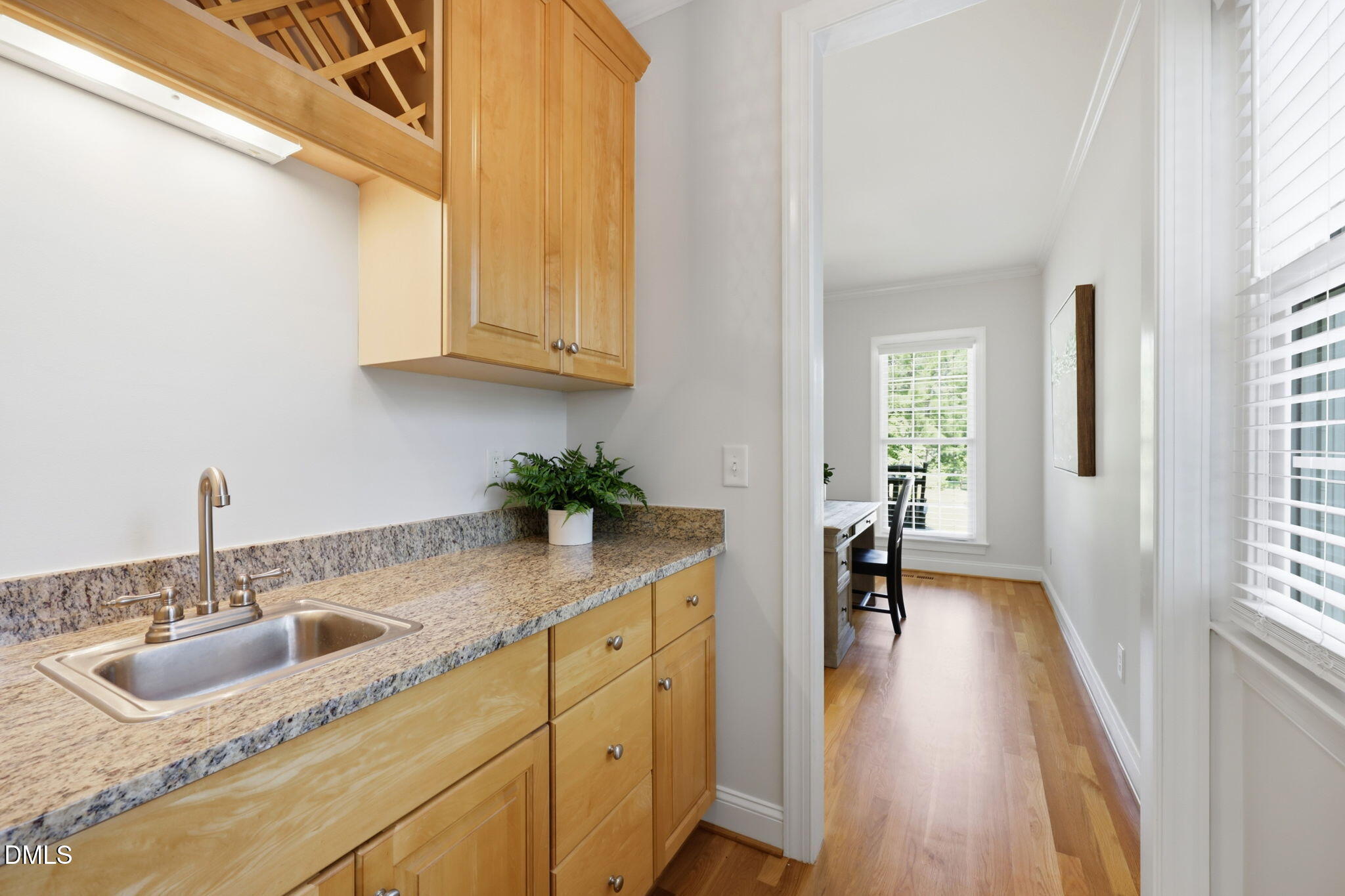 215 Lansbrooke Lane Property Photo 9