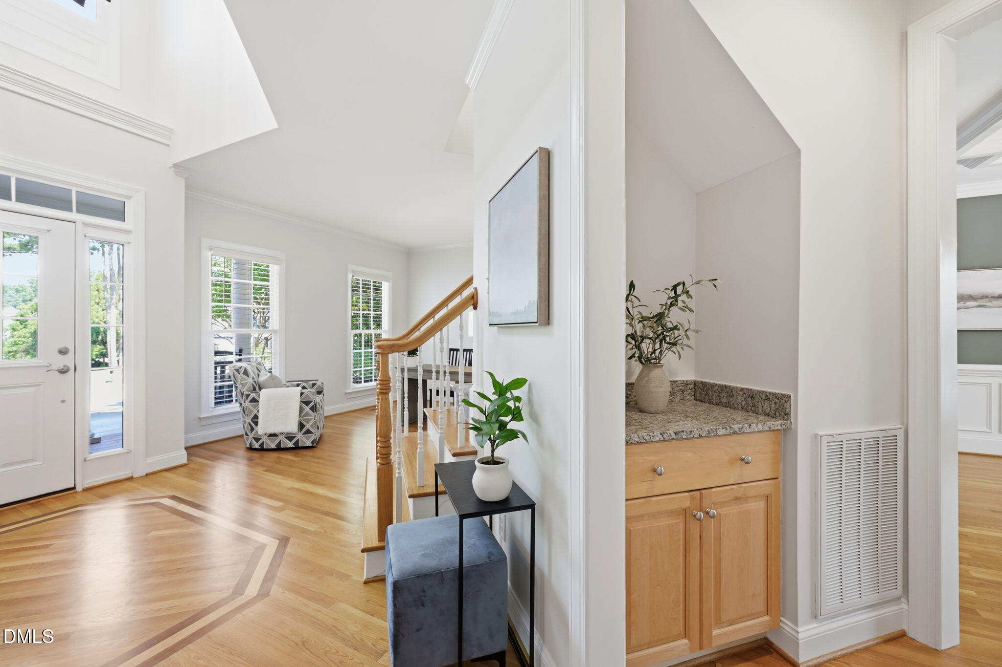 215 Lansbrooke Lane Property Photo 12