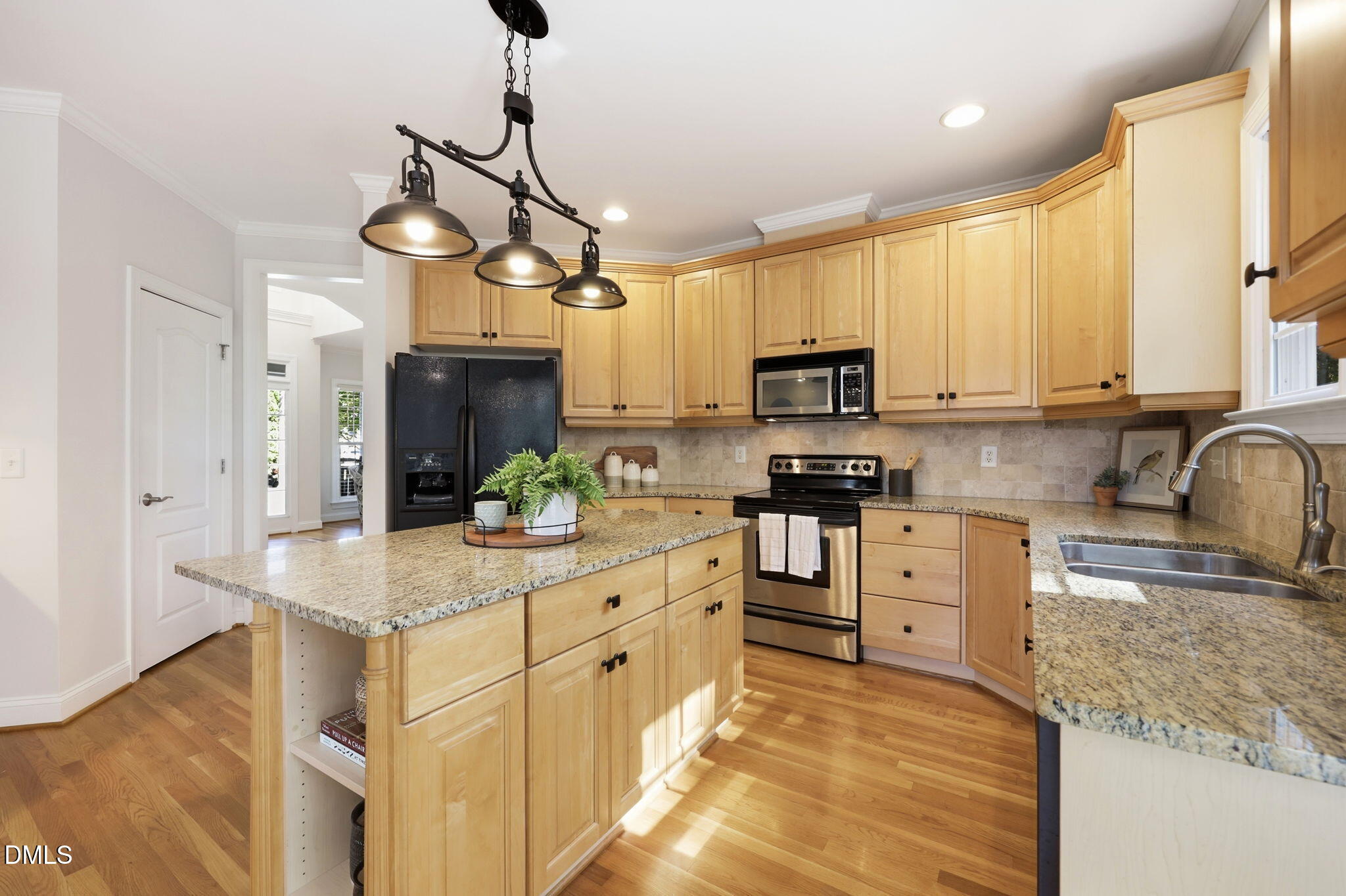 215 Lansbrooke Lane Property Photo 16