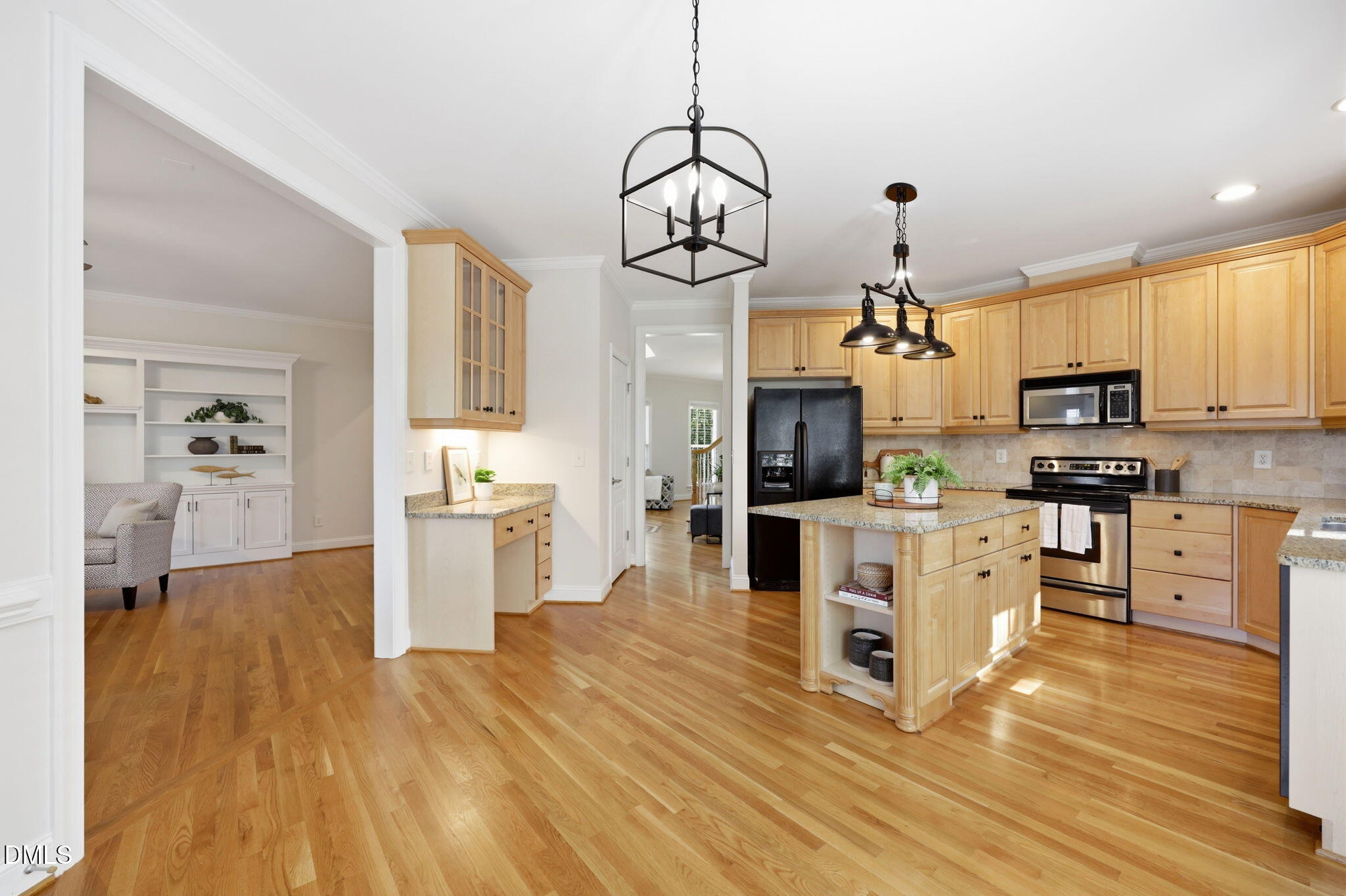 215 Lansbrooke Lane Property Photo 17