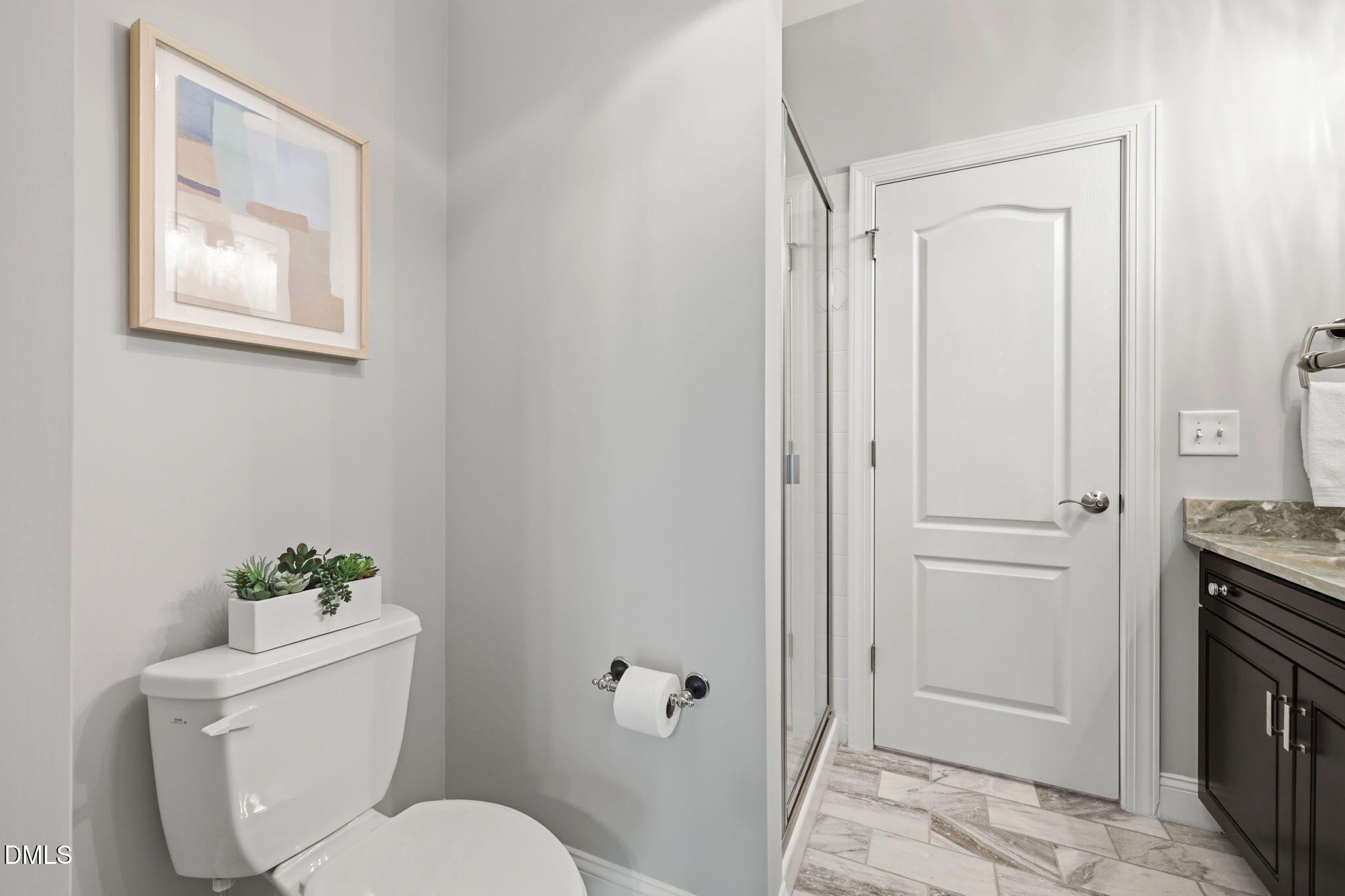 215 Lansbrooke Lane Property Photo 23