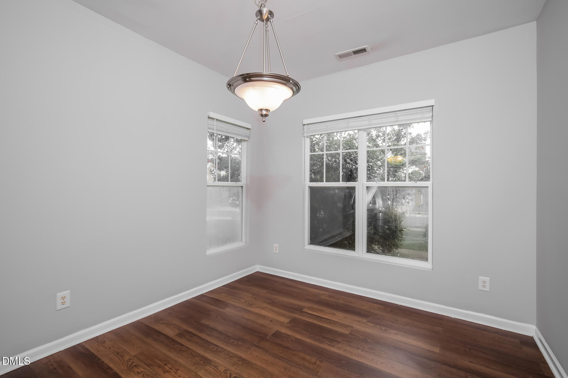 3213 Whispernut Lane Property Photo 5