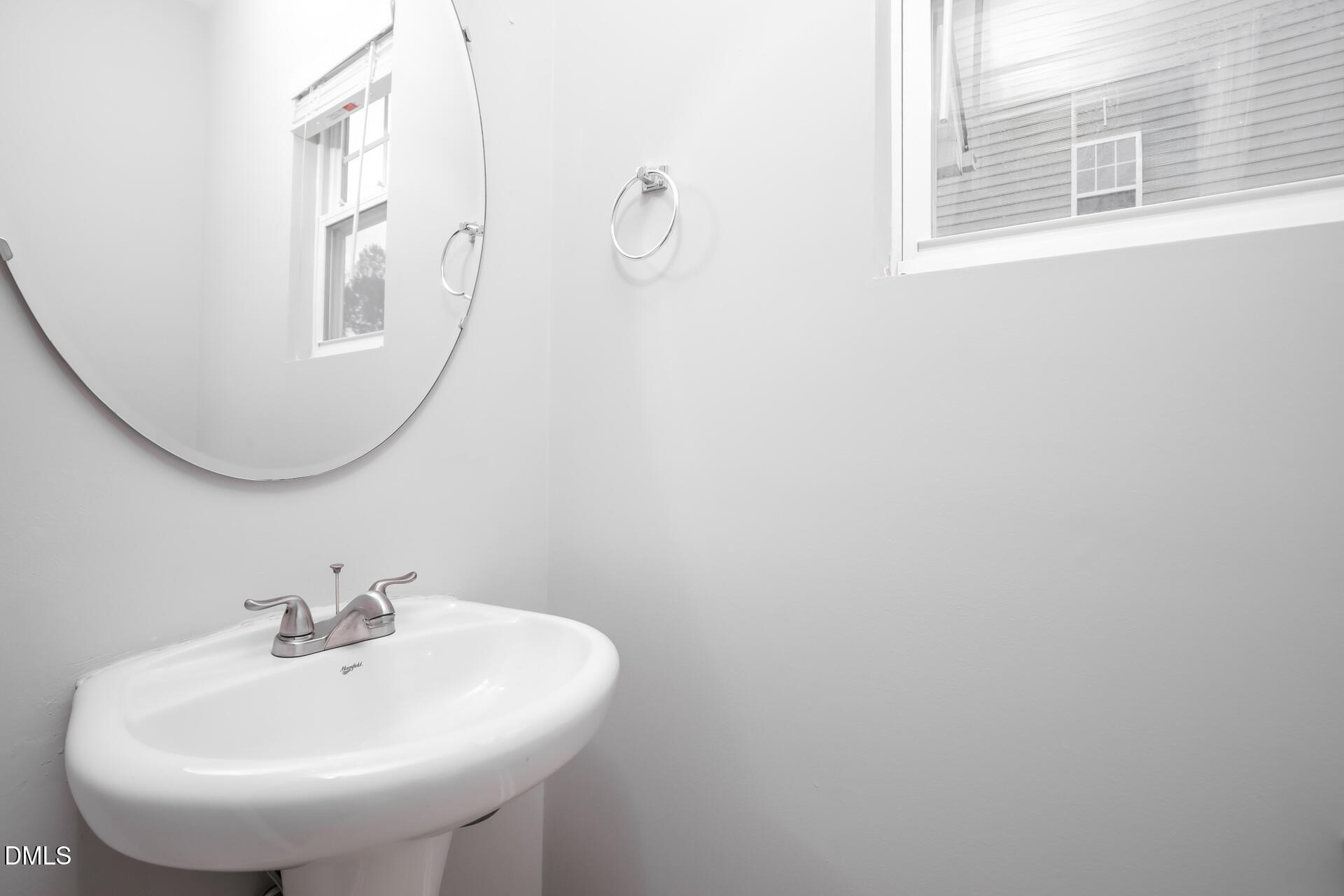 3213 Whispernut Lane Property Photo 16