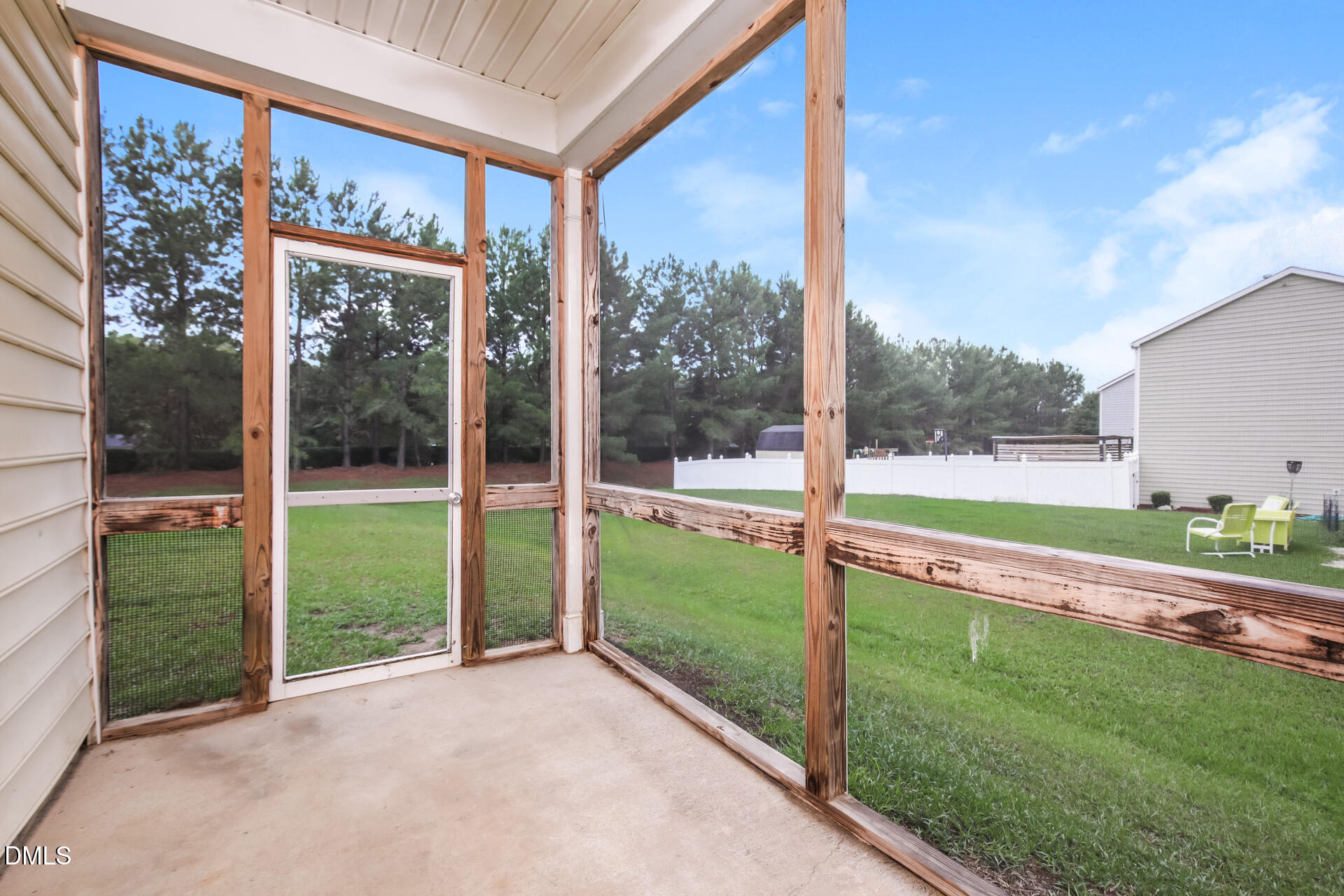 3213 Whispernut Lane Property Photo 18