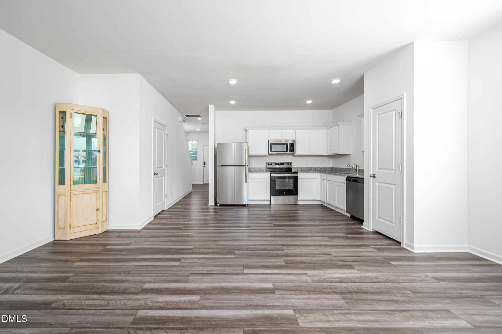 1126 Tofino Drive Property Photo 13