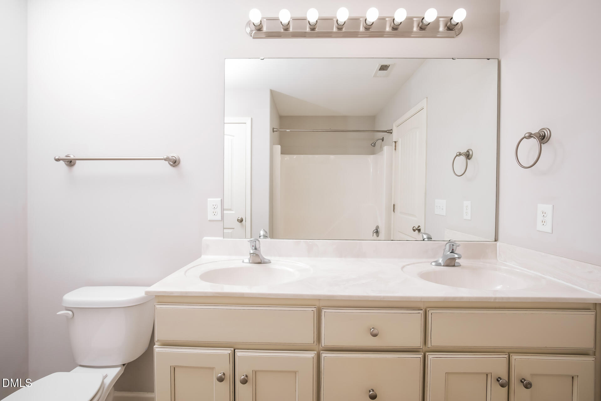 220 Spinel Lane Property Photo 12