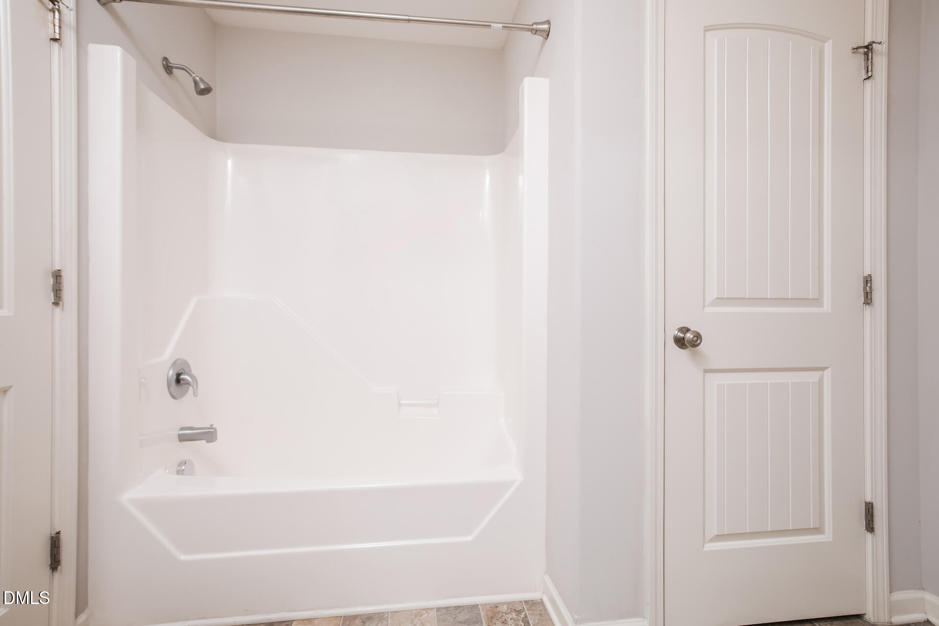 220 Spinel Lane Property Photo 13