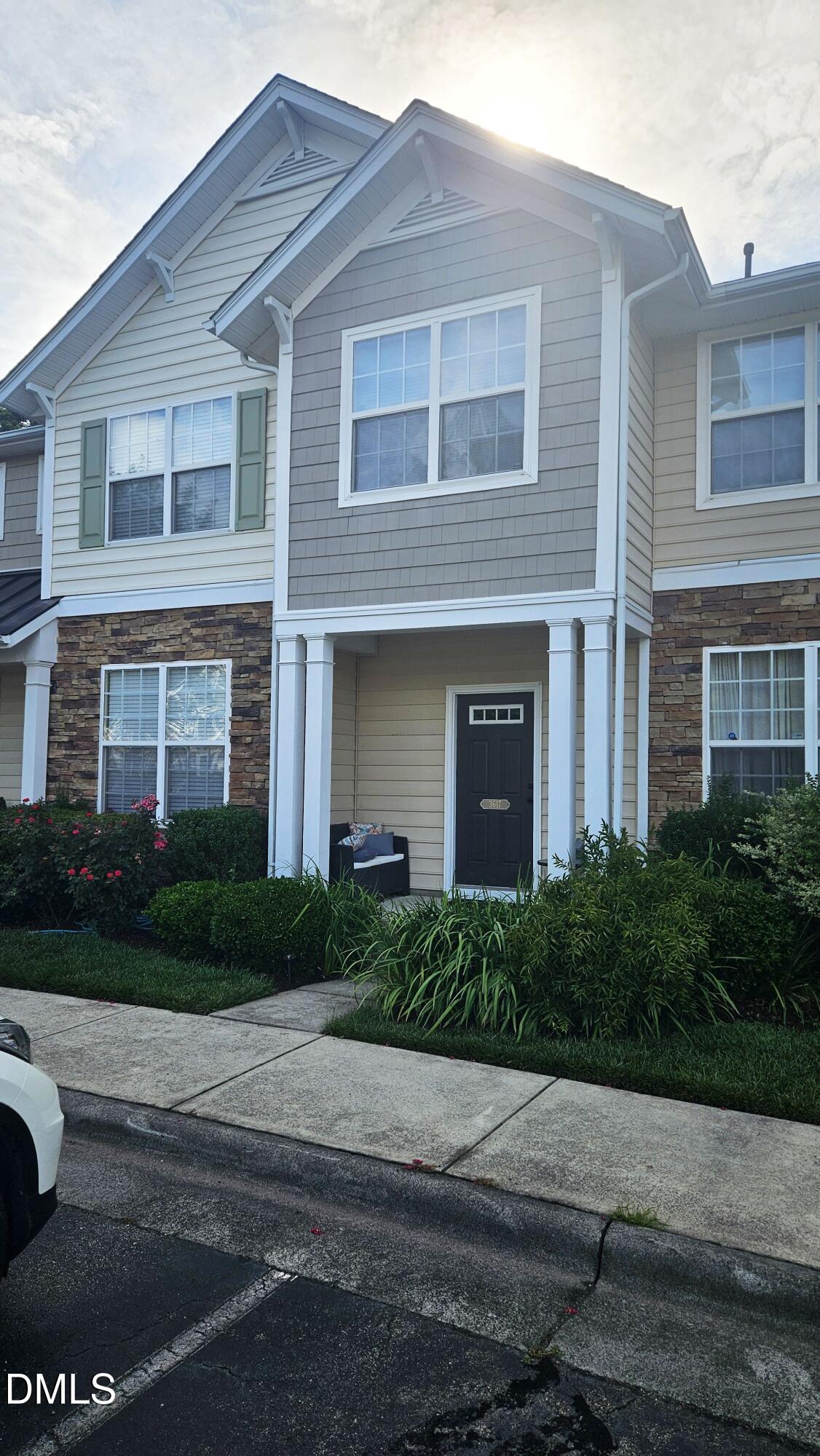 3617 Sugar Tree Place Property Photo 3