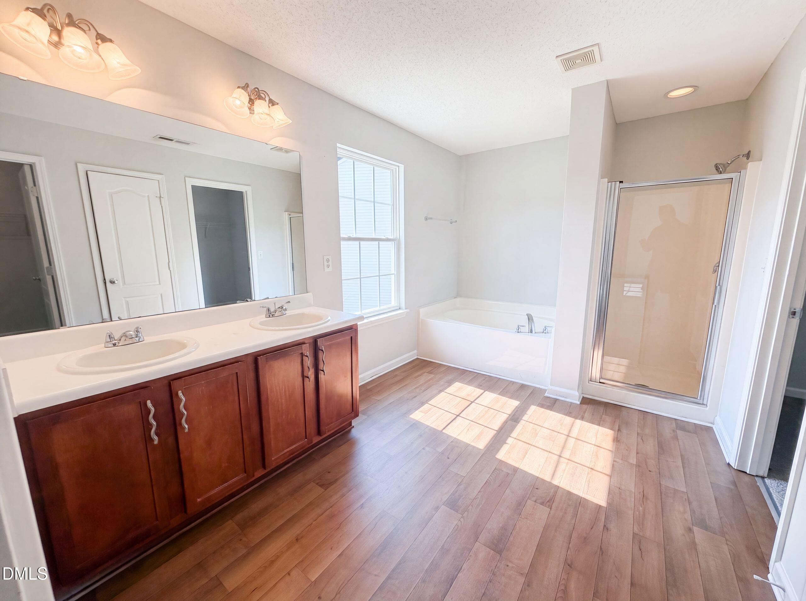 2618 Dutch Grove Circle Property Photo 15