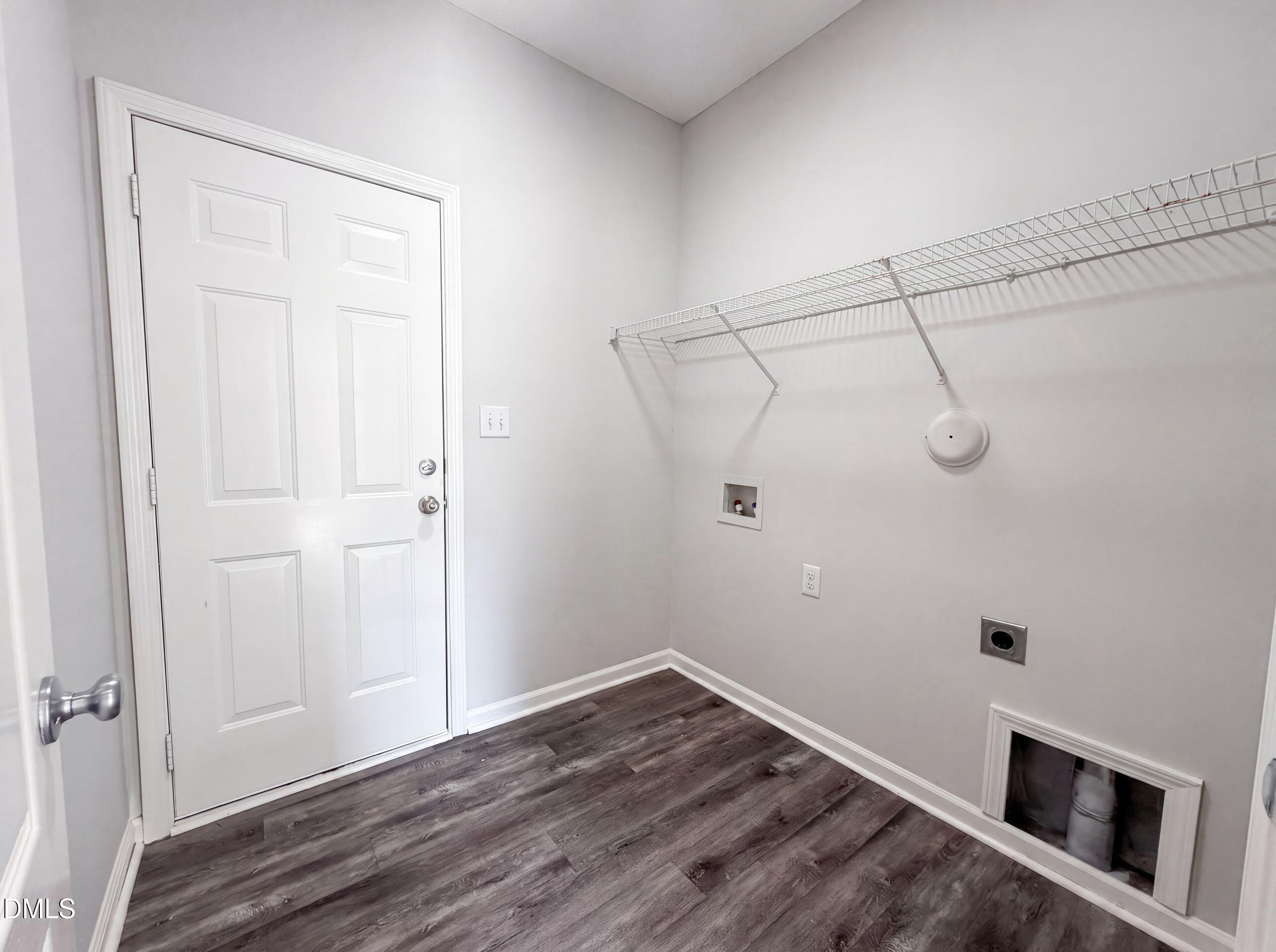 2618 Dutch Grove Circle Property Photo 16