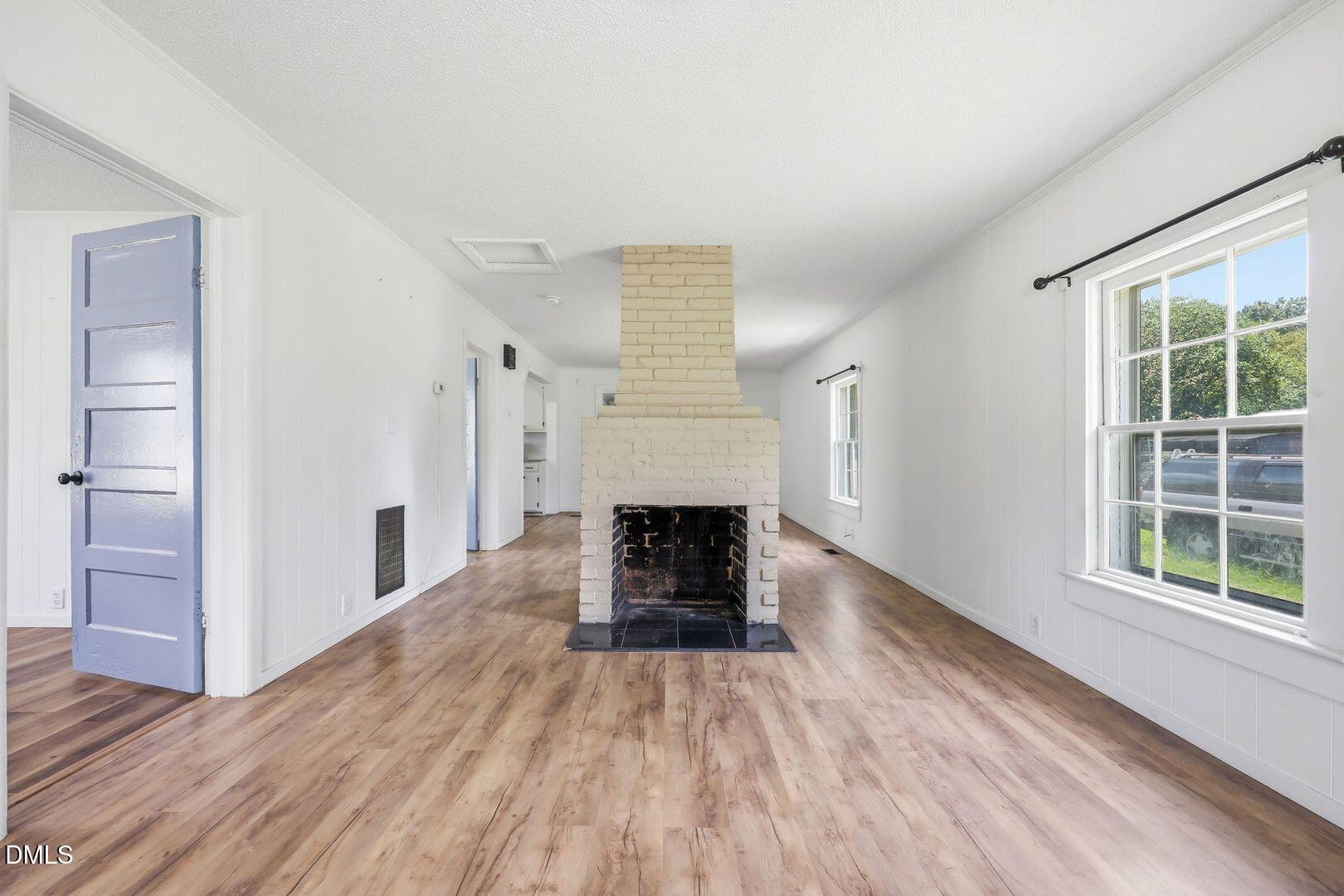 201 4th Street Property Photo 6