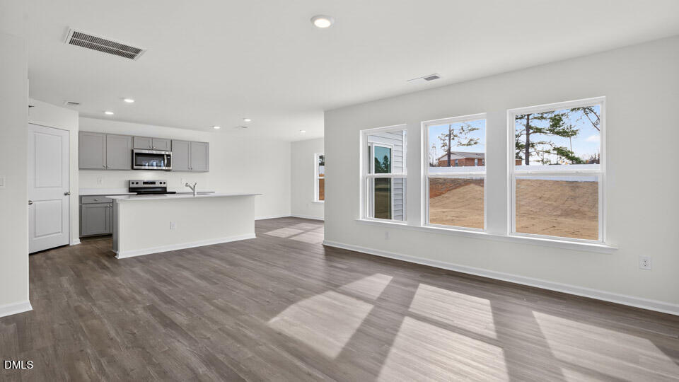 119 Vignette Drive Property Photo 3