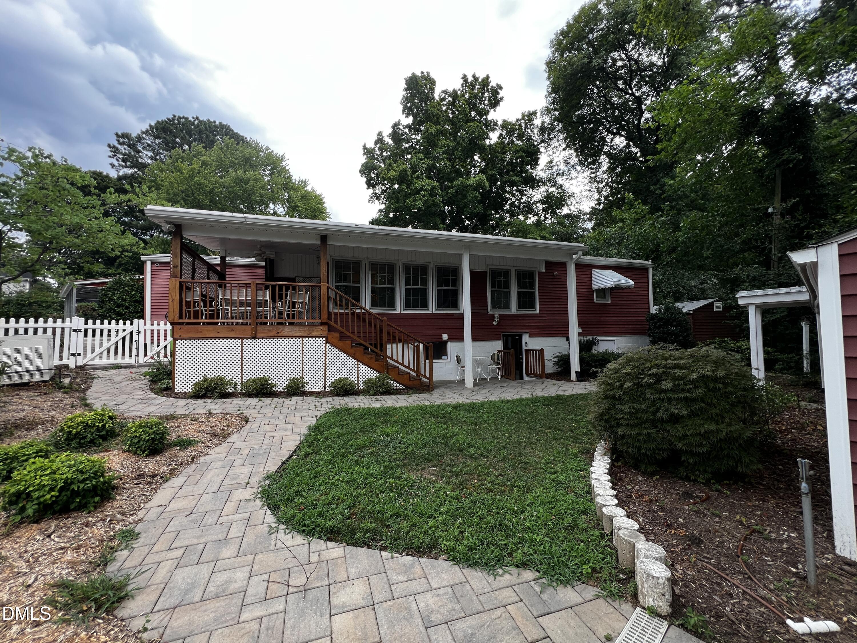 306 Plainview Avenue Property Photo 2