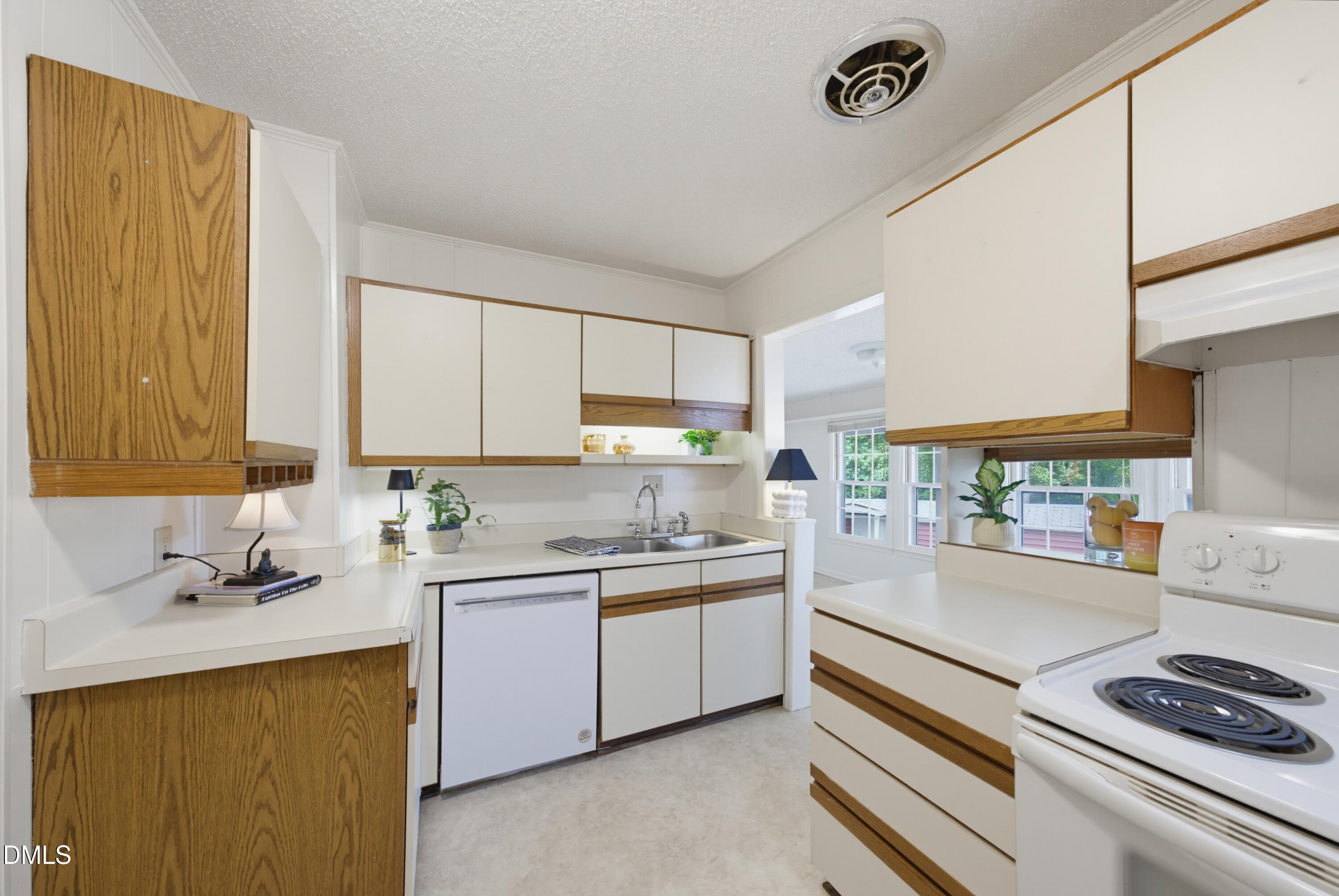 306 Plainview Avenue Property Photo 13