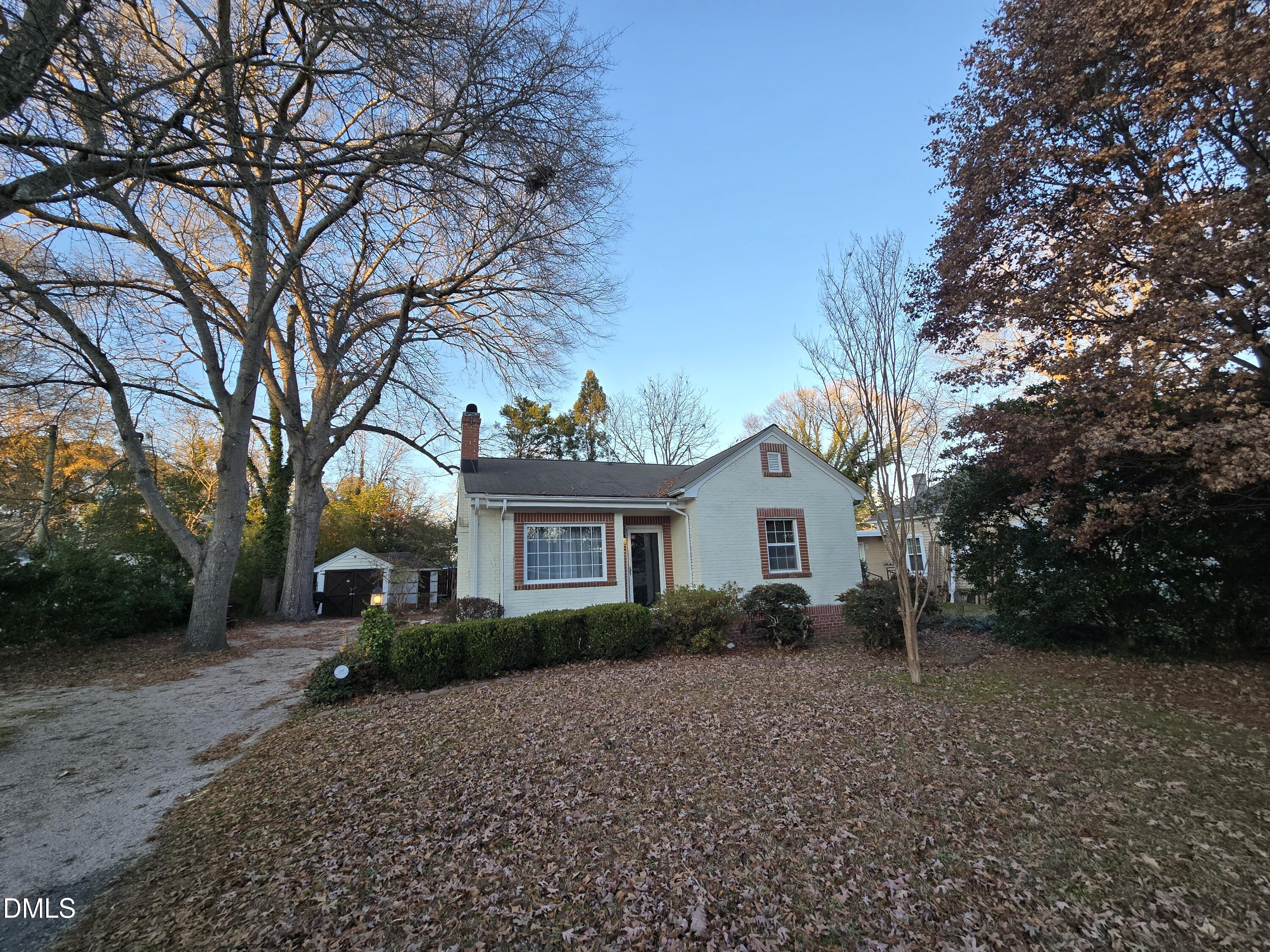 320 Wall Street Property Photo 1