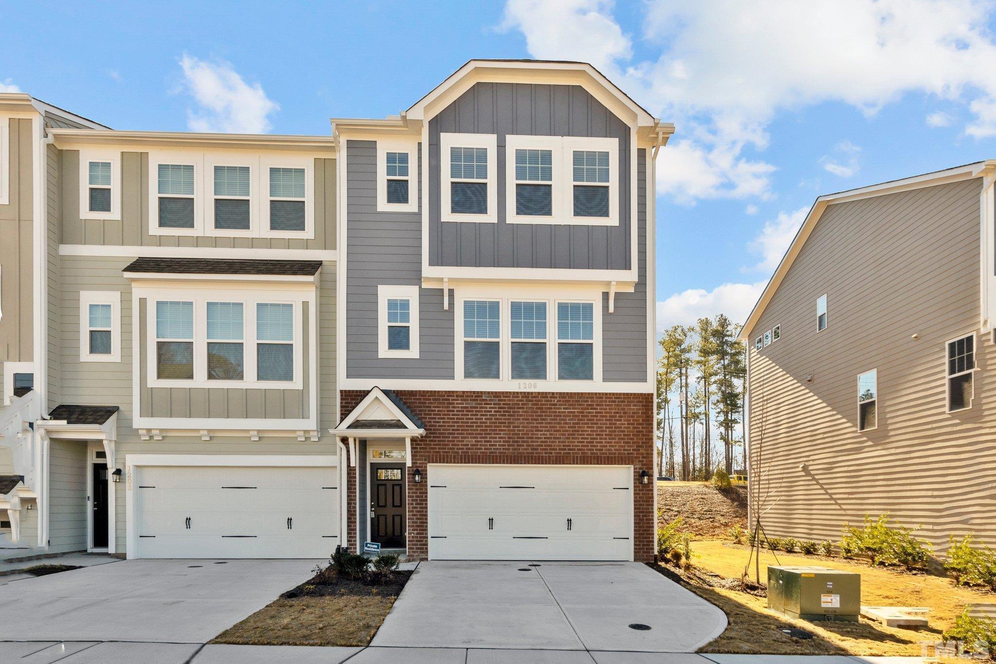 1206 Commack Drive Property Photo 1