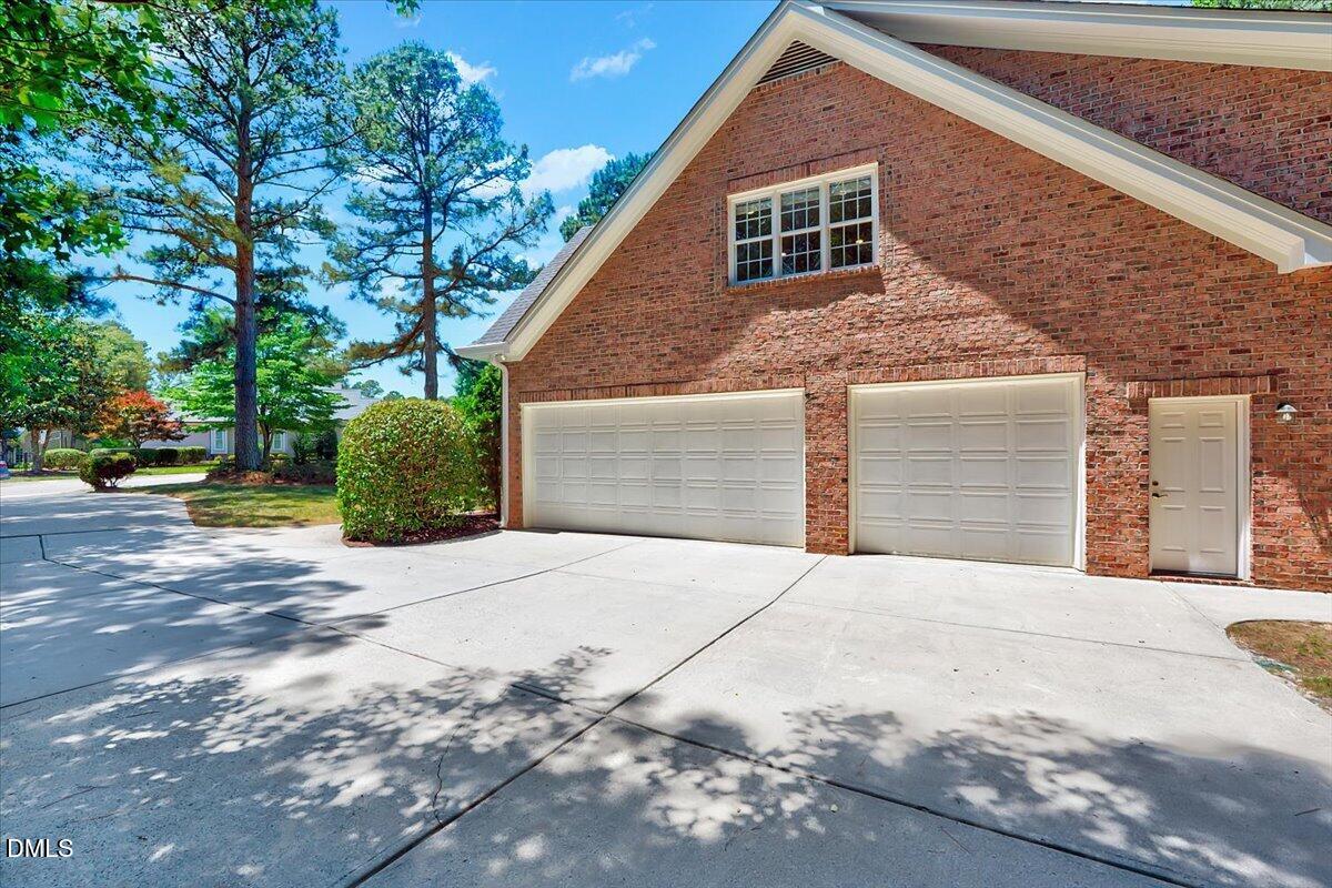 8505 Davishire Drive Property Photo 45
