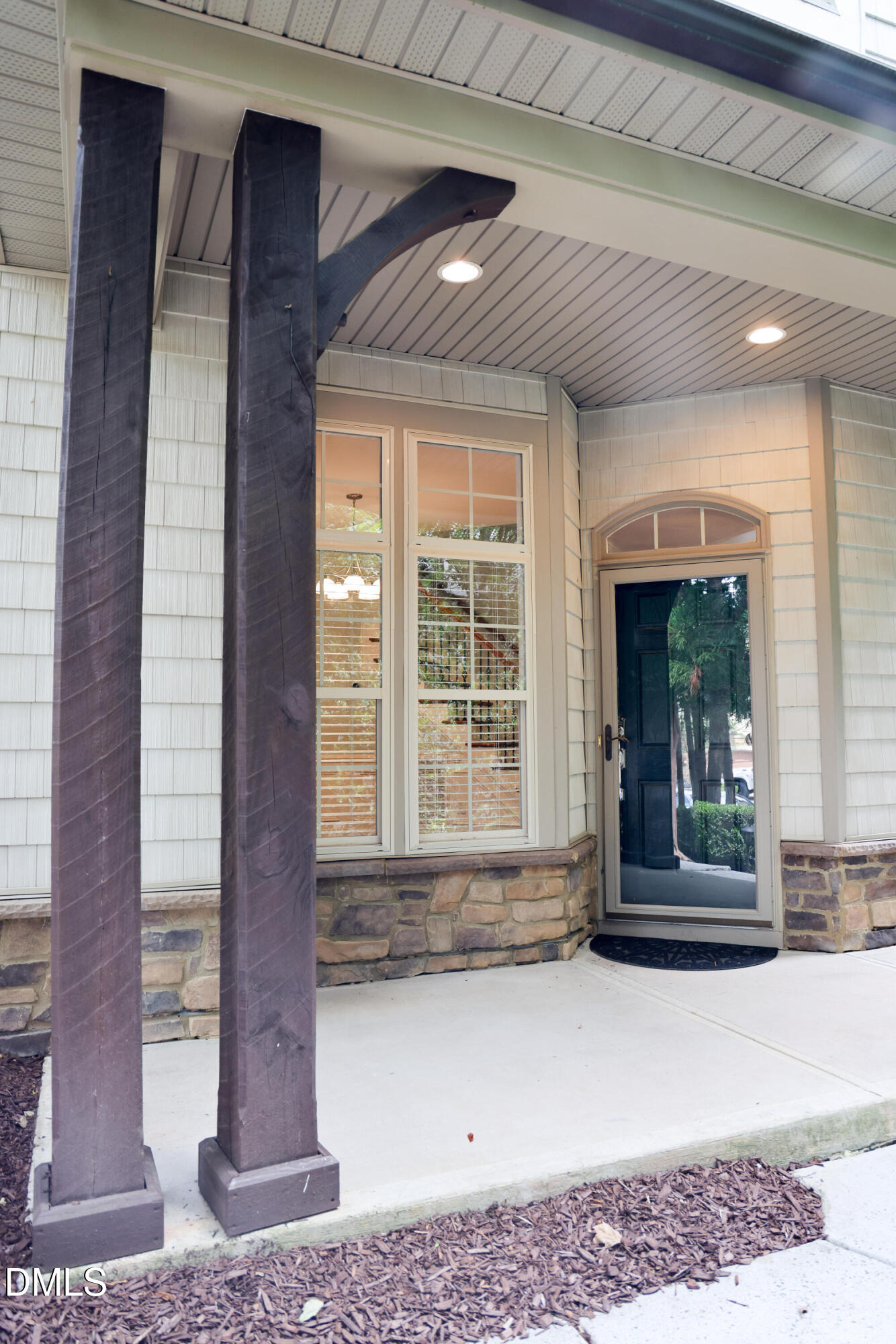 333 Sunstone Drive Property Photo 2