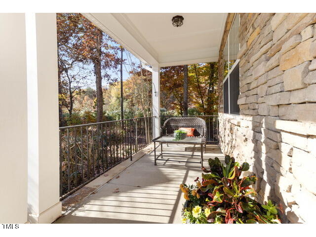 1237 Mantra Court Property Photo 3