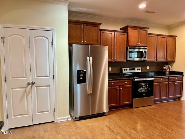 1237 Mantra Court Property Photo 9