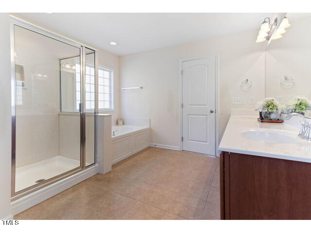 1237 Mantra Court Property Photo 20