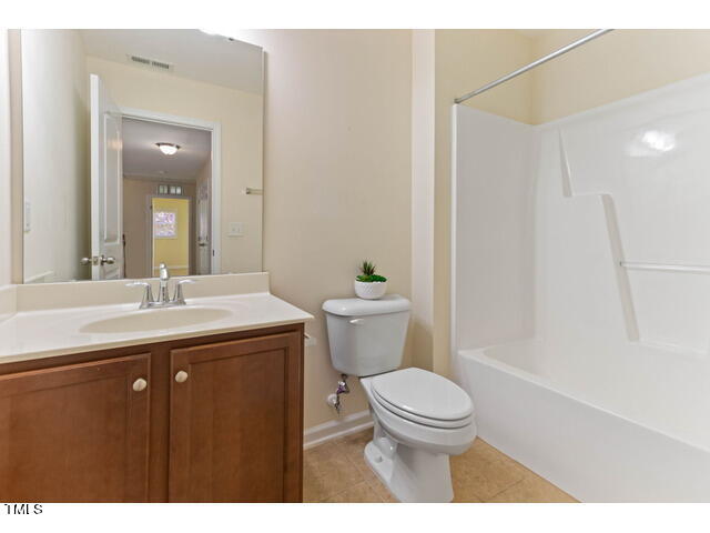 1237 Mantra Court Property Photo 30