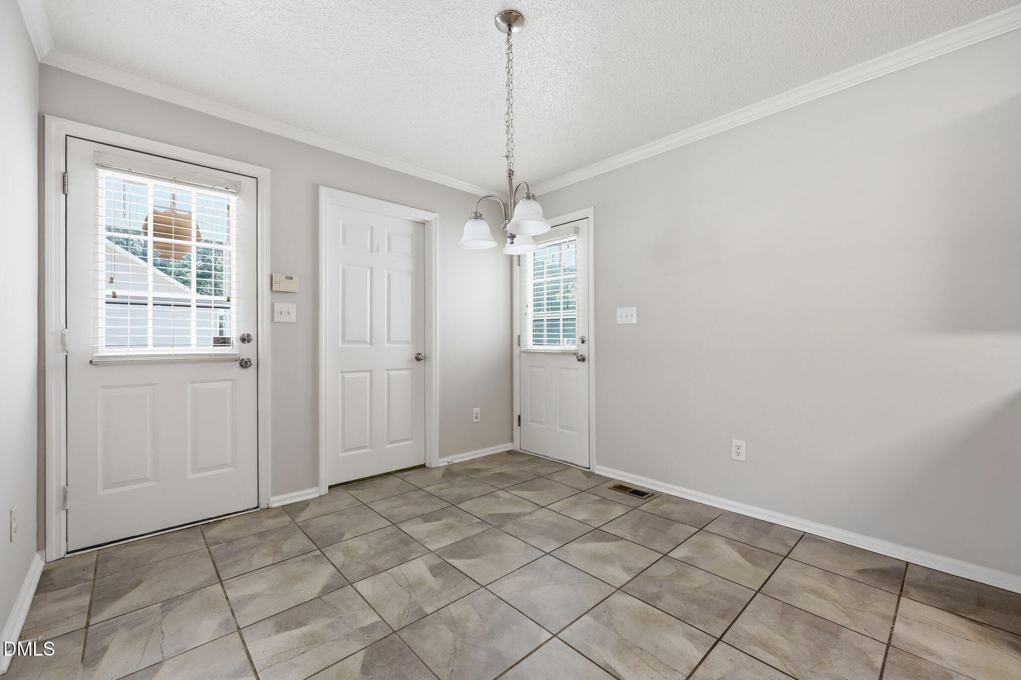 1900 Horseshoe Bend Road Property Photo 8