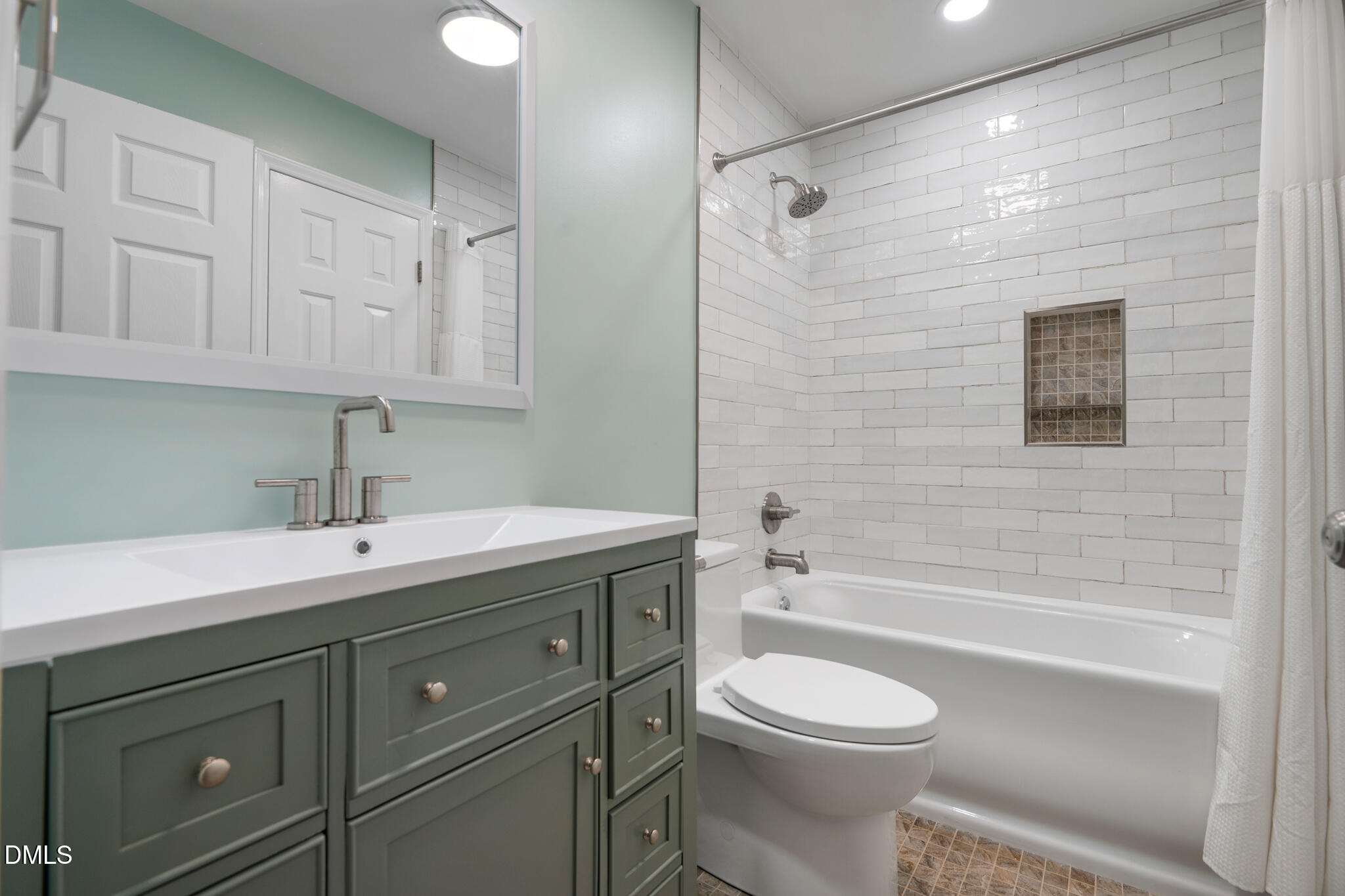 9021 Collins Creek Drive Property Photo 16