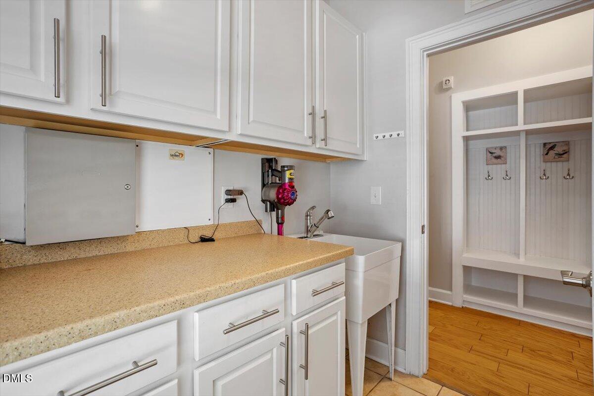 902 Ravendale Place Property Photo 24