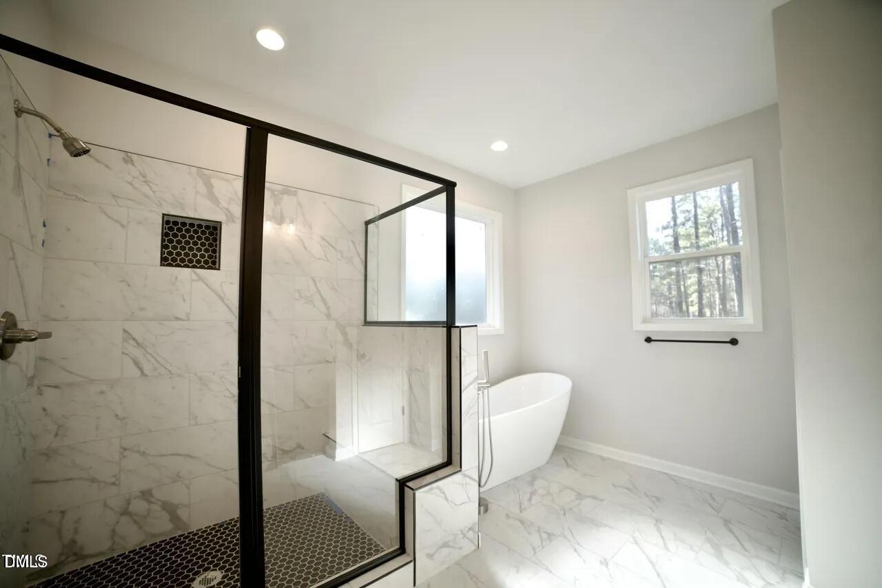 253 Sandy Point Drive Property Photo 12