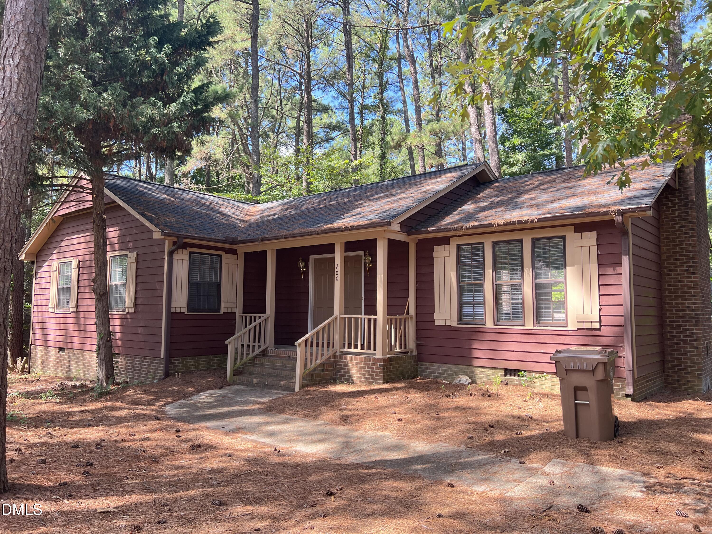 200 Lake Pine Drive Property Photo 1