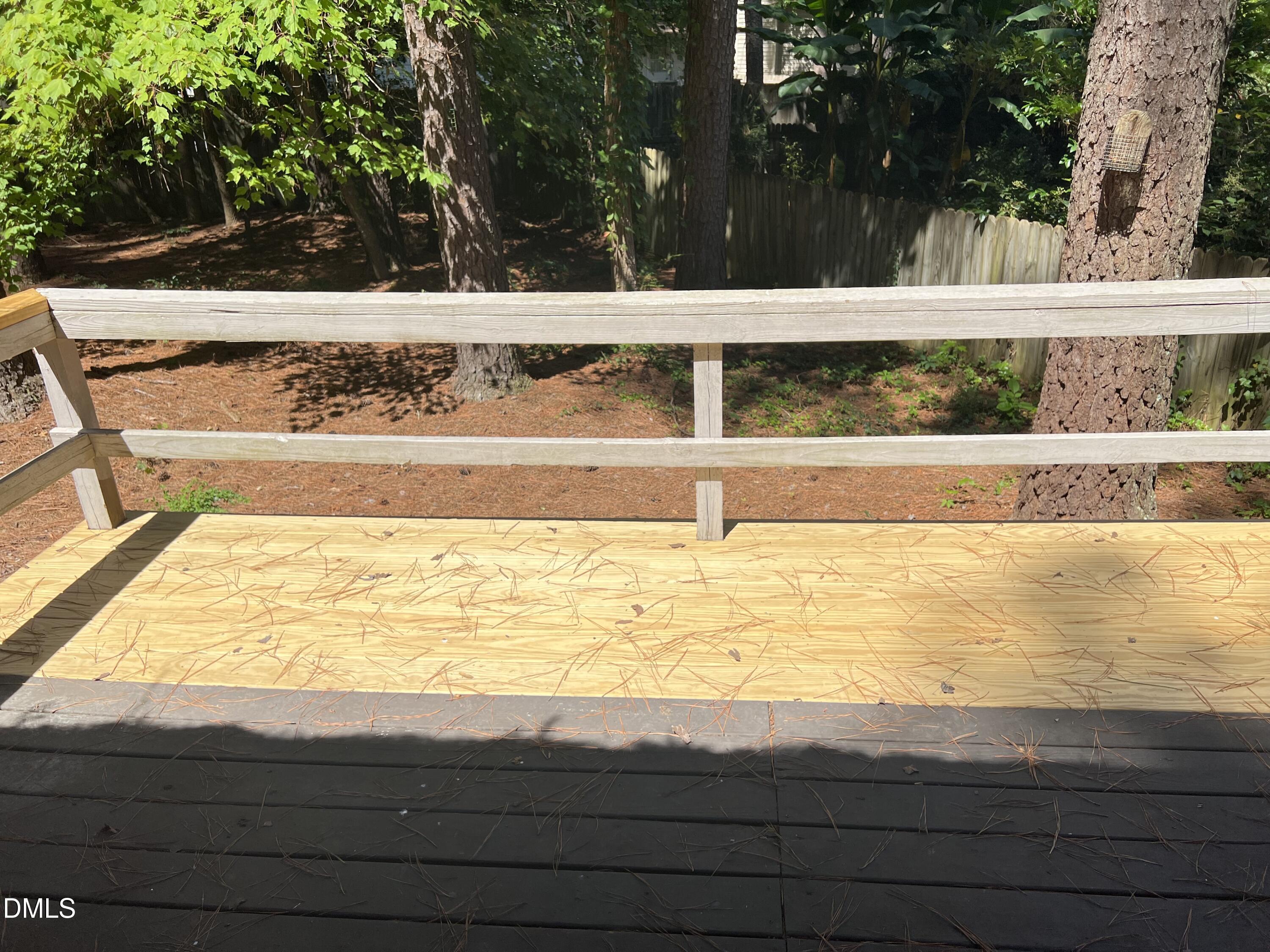 200 Lake Pine Drive Property Photo 5